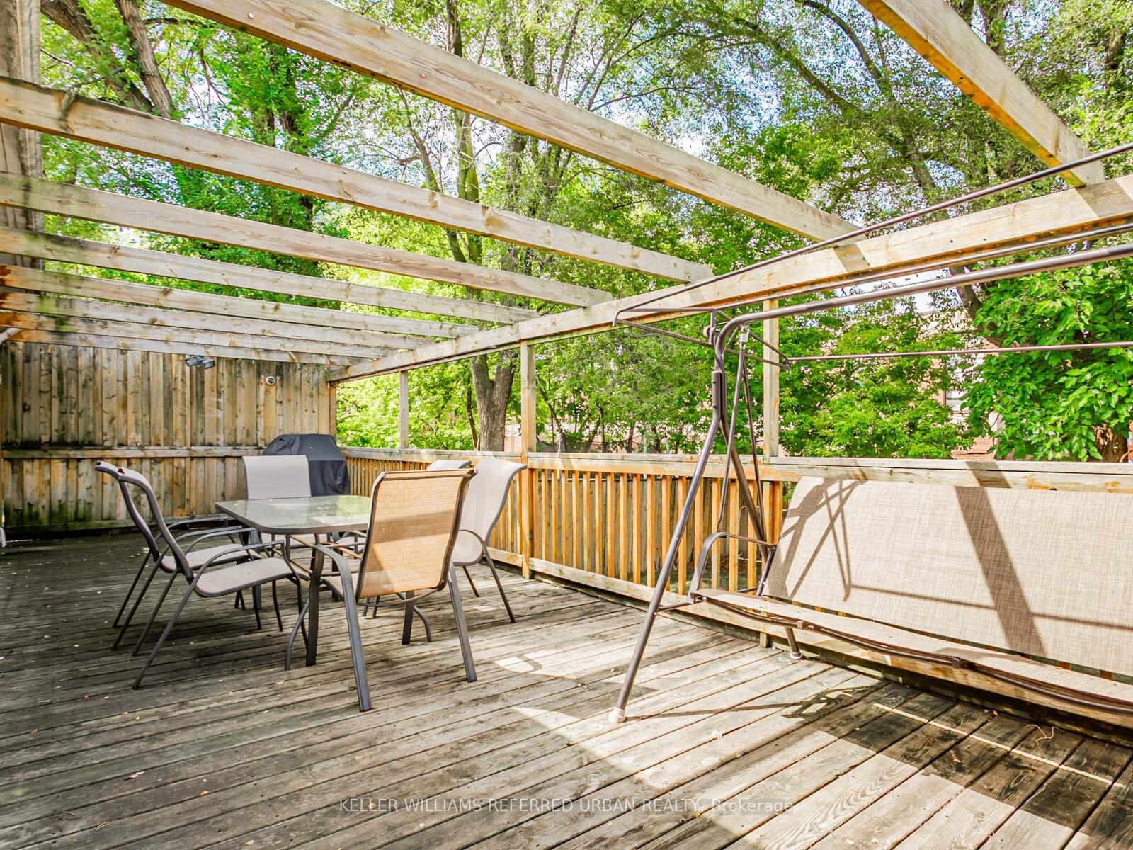Photo 32 of 68 Stormont Avenue, Toronto, Englemount-Lawrence — HOMEH