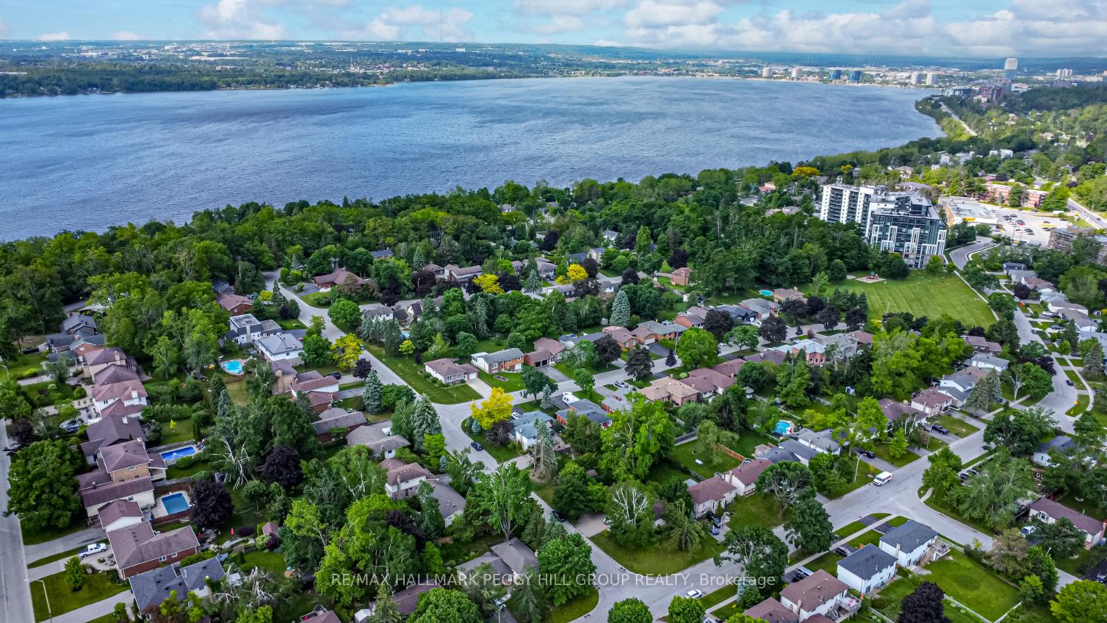 Photo 2 of 45 Shoreview Drive, Barrie, North Shore — HOMEH