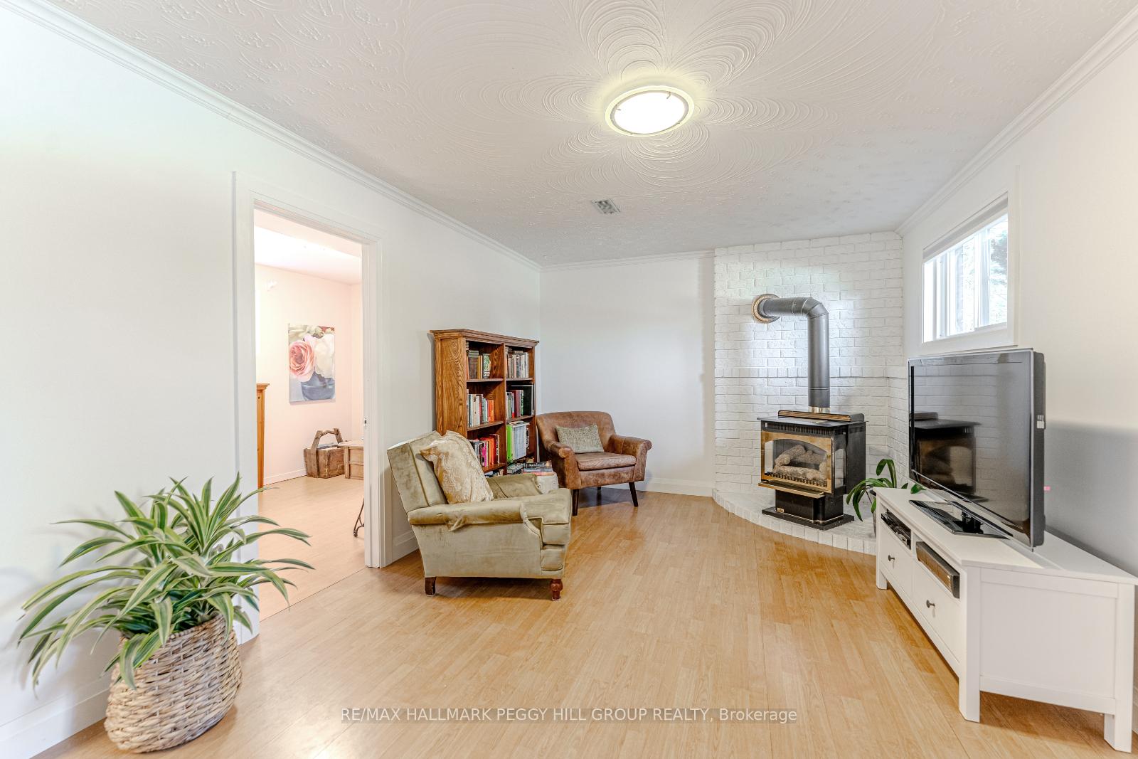 Photo 12 of 45 Shoreview Drive, Barrie, North Shore — HOMEH