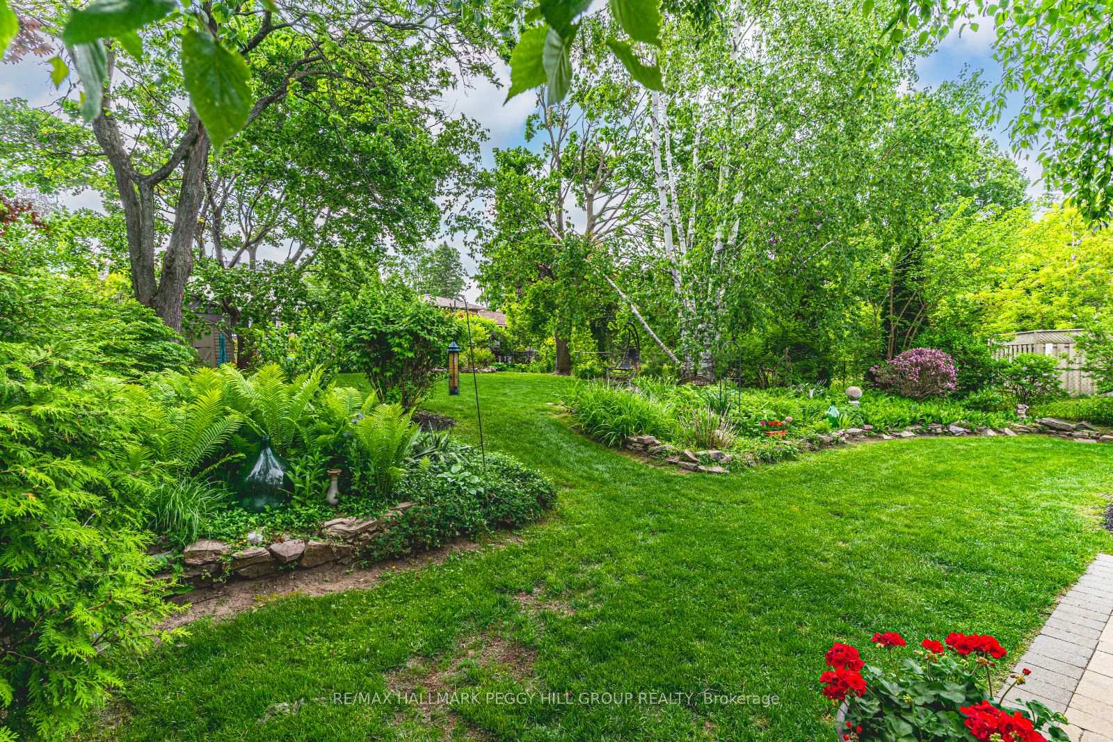 Photo 21 of 45 Shoreview Drive, Barrie, North Shore — HOMEH