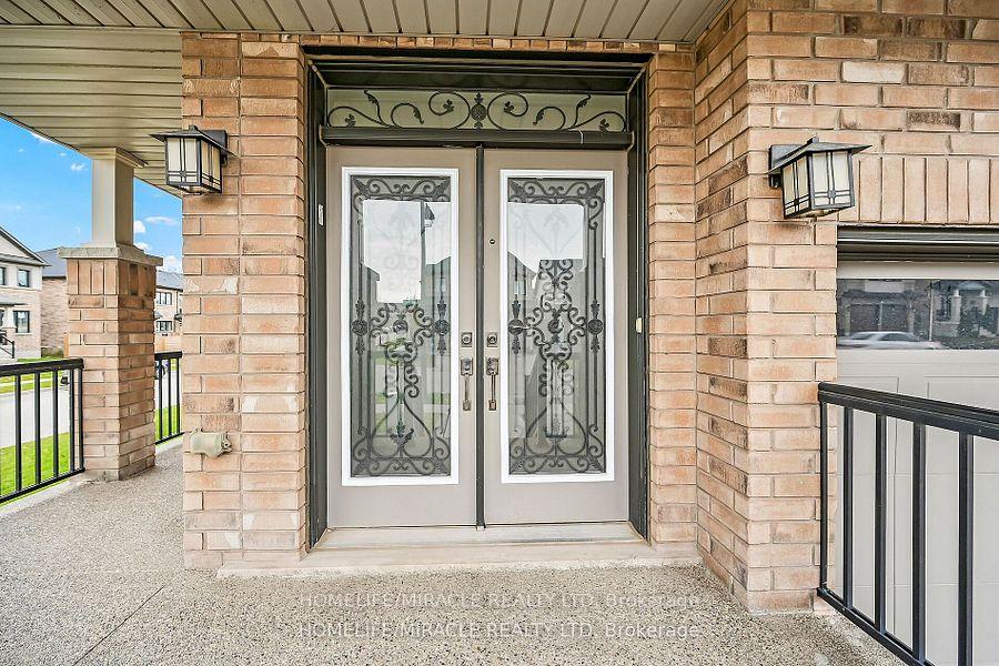 Photo 5 of 3 Aldgate Avenue, Hamilton, Stoney Creek Mountain — HOMEH