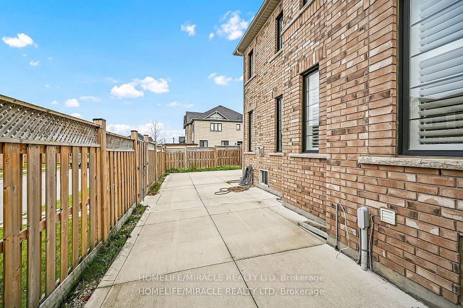 Photo 39 of 3 Aldgate Avenue, Hamilton, Stoney Creek Mountain — HOMEH