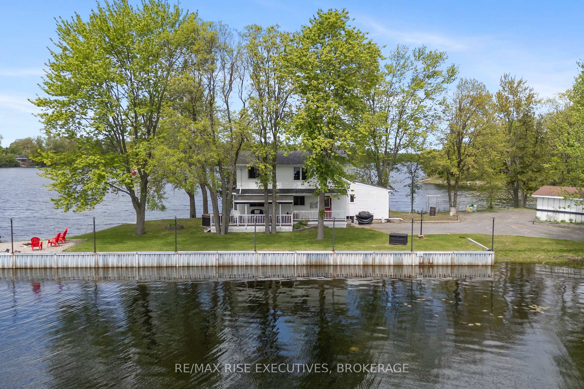 Photo 1 of 1043 Morning Glory Lane, Frontenac, Frontenac South — HOMEH