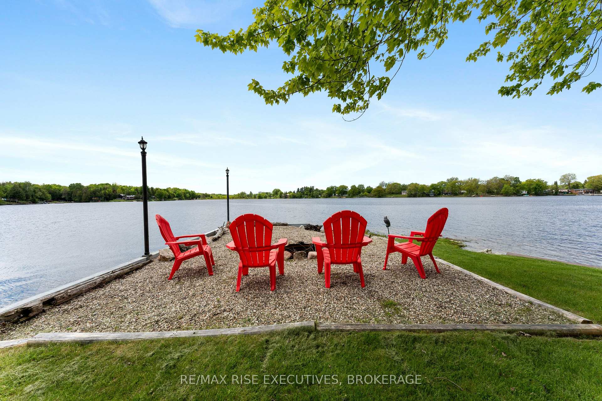 Photo 5 of 1043 Morning Glory Lane, Frontenac, Frontenac South — HOMEH