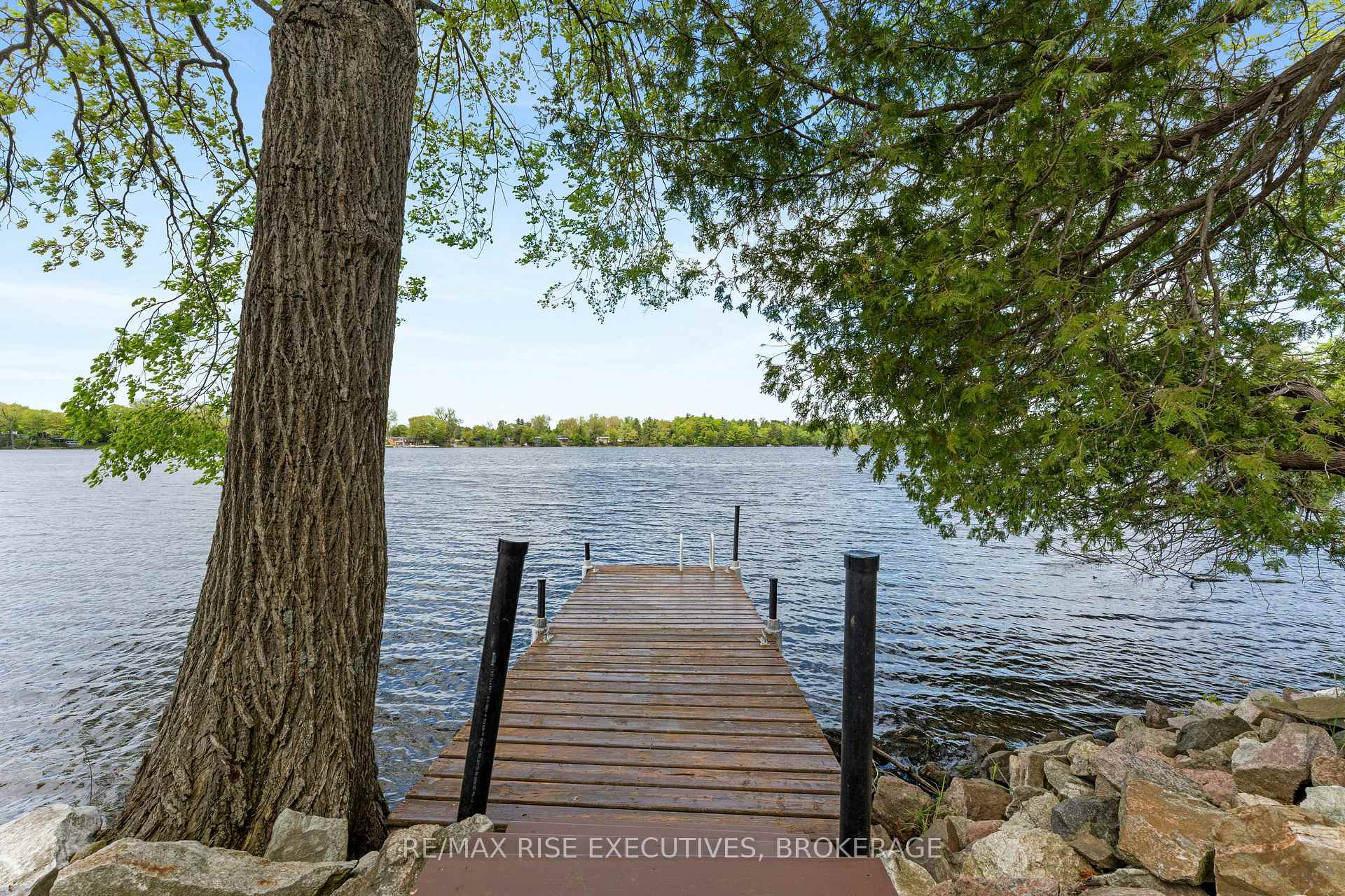 Photo 6 of 1043 Morning Glory Lane, Frontenac, Frontenac South — HOMEH