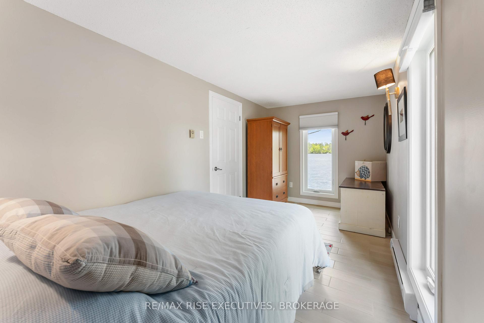 Photo 31 of 1043 Morning Glory Lane, Frontenac, Frontenac South — HOMEH