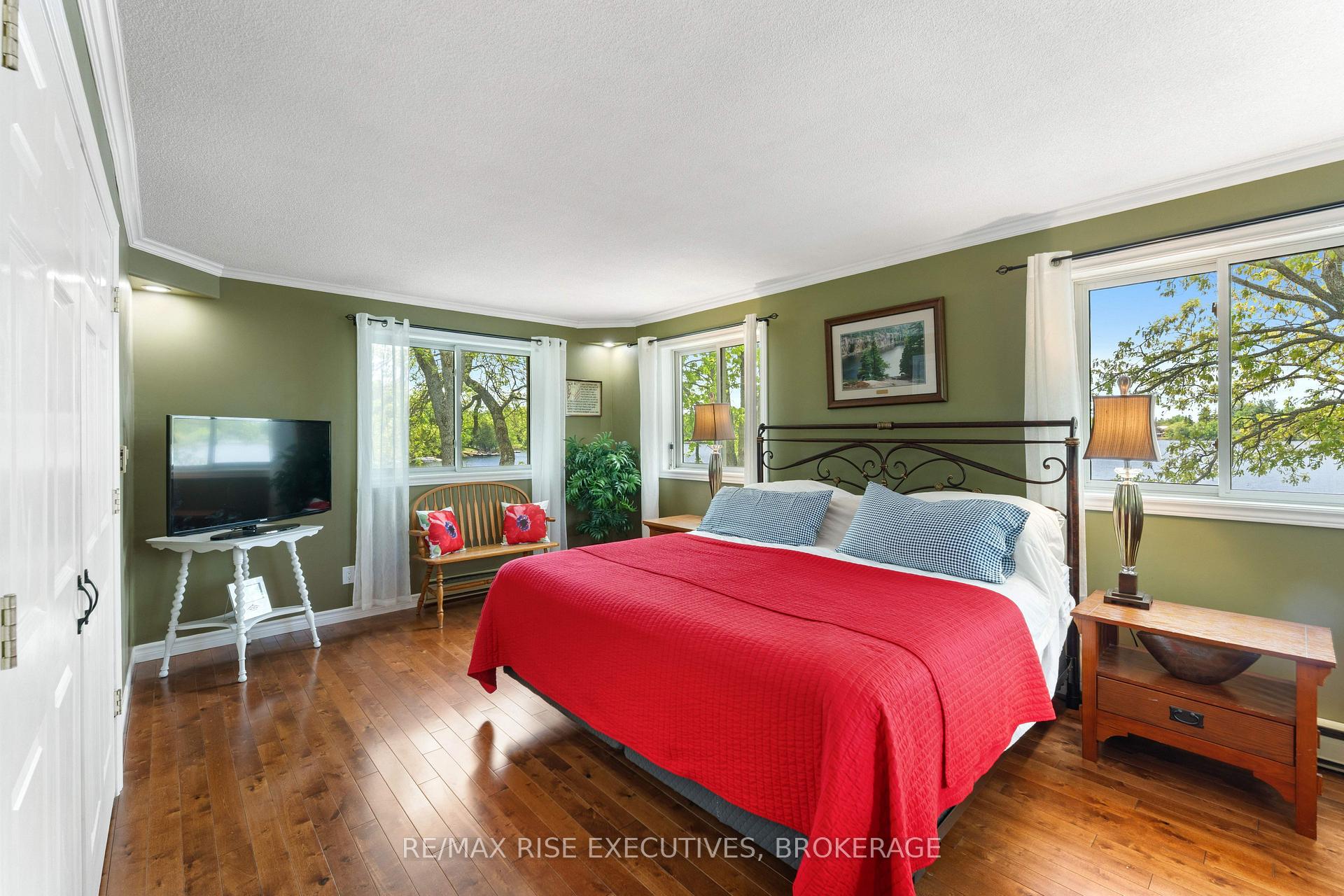 Photo 34 of 1043 Morning Glory Lane, Frontenac, Frontenac South — HOMEH