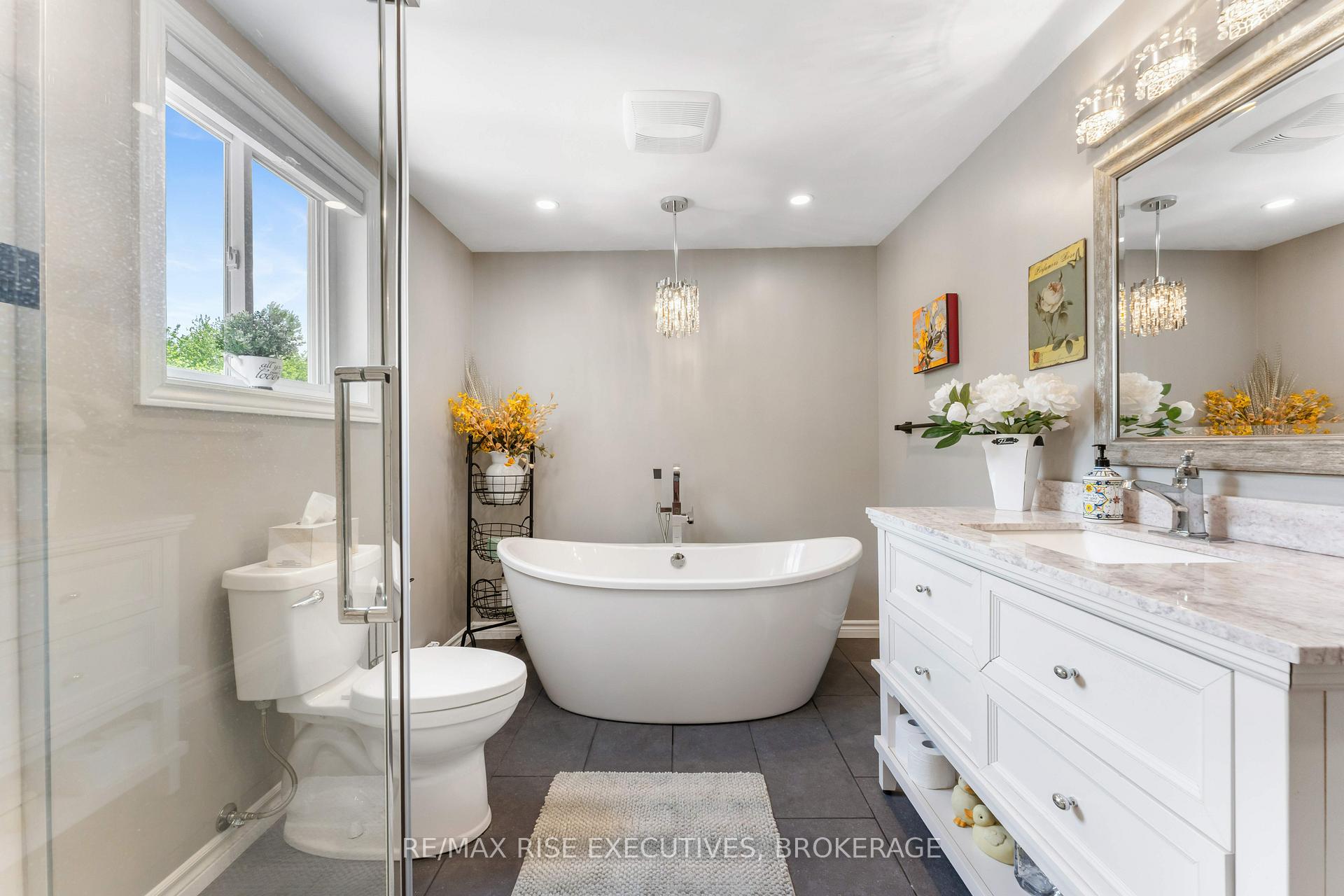 Photo 36 of 1043 Morning Glory Lane, Frontenac, Frontenac South — HOMEH