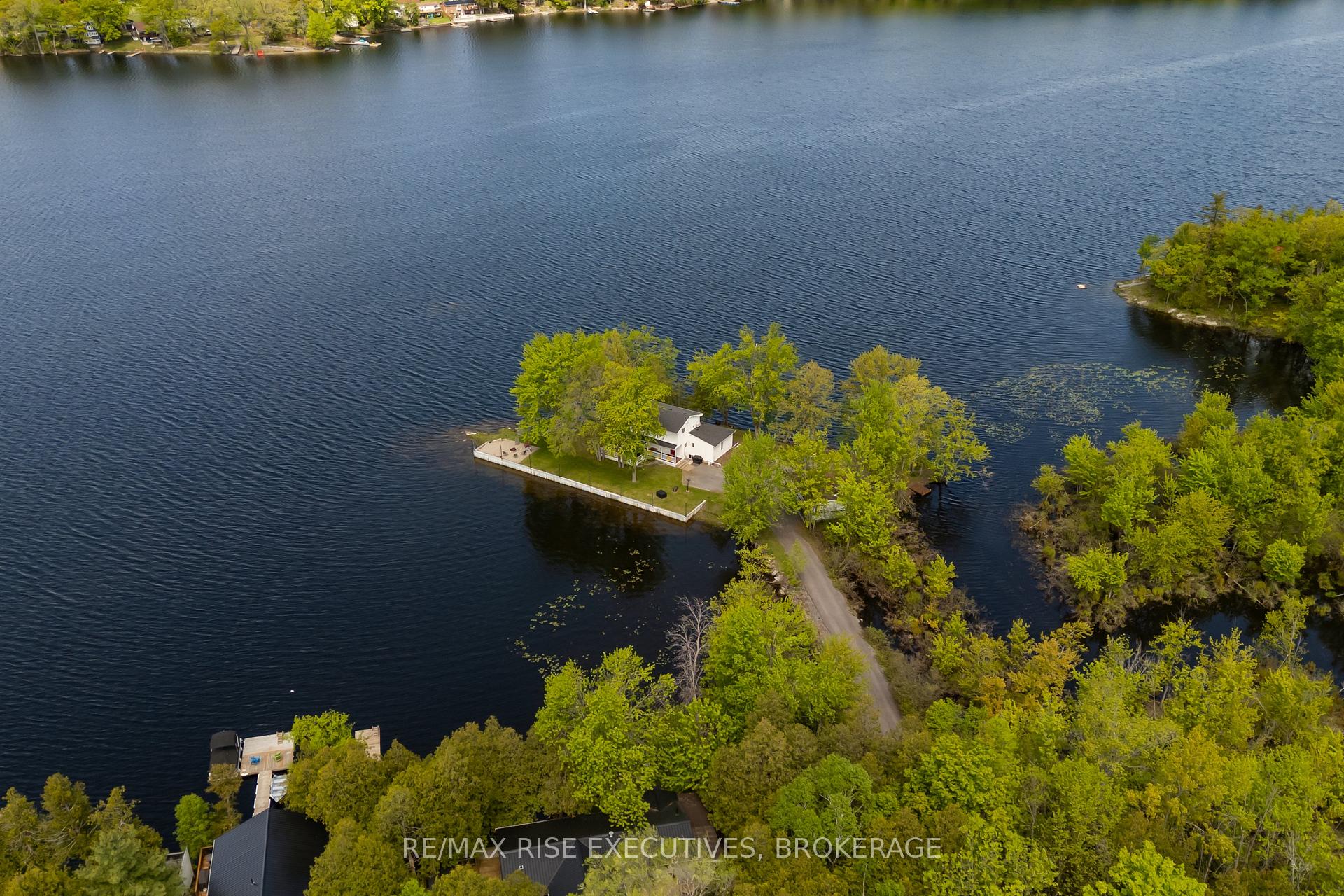 Photo 42 of 1043 Morning Glory Lane, Frontenac, Frontenac South — HOMEH