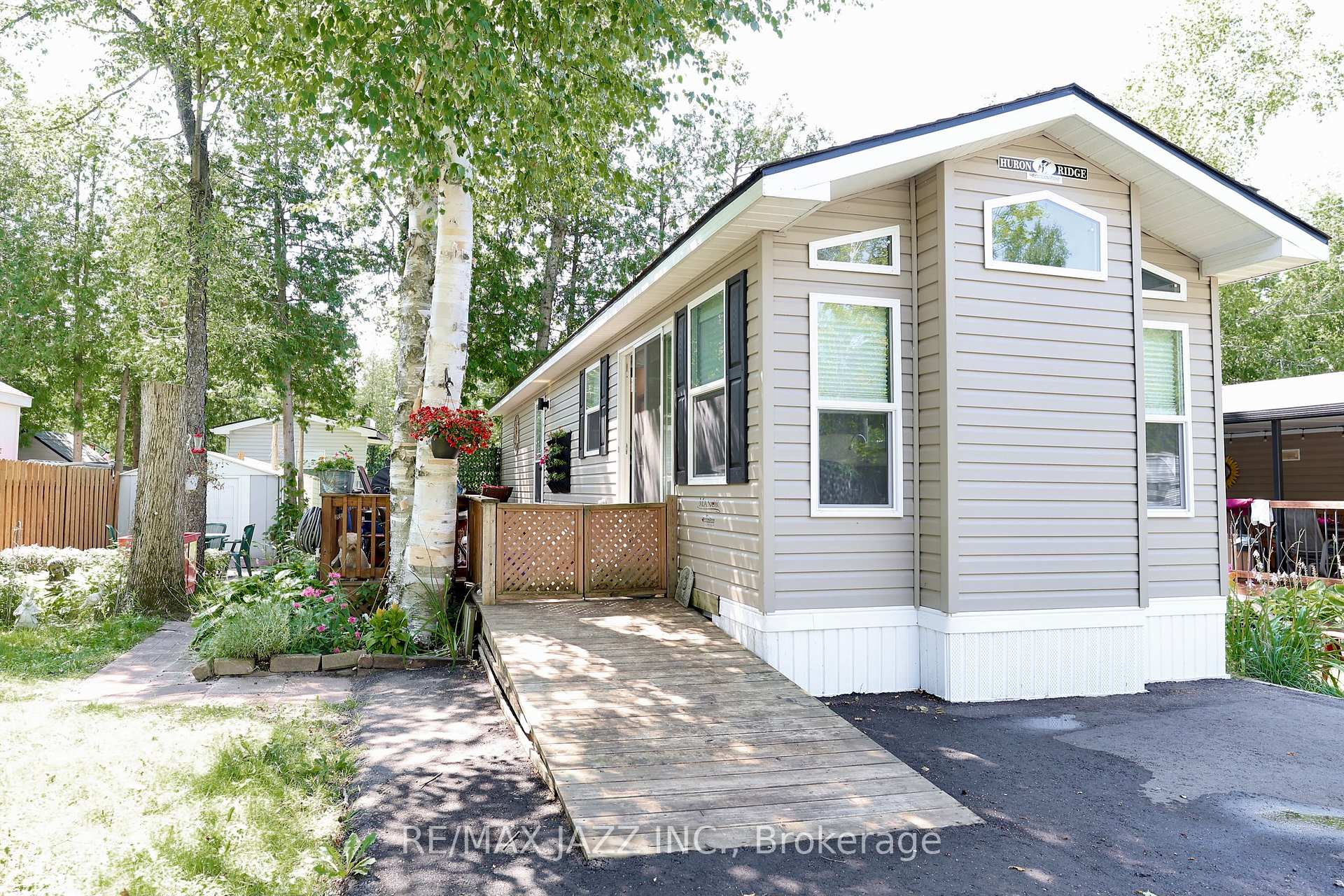 Photo 1 of Unit 819, 225 Platten Boulevard, Scugog, Rural Scugog — HOMEH