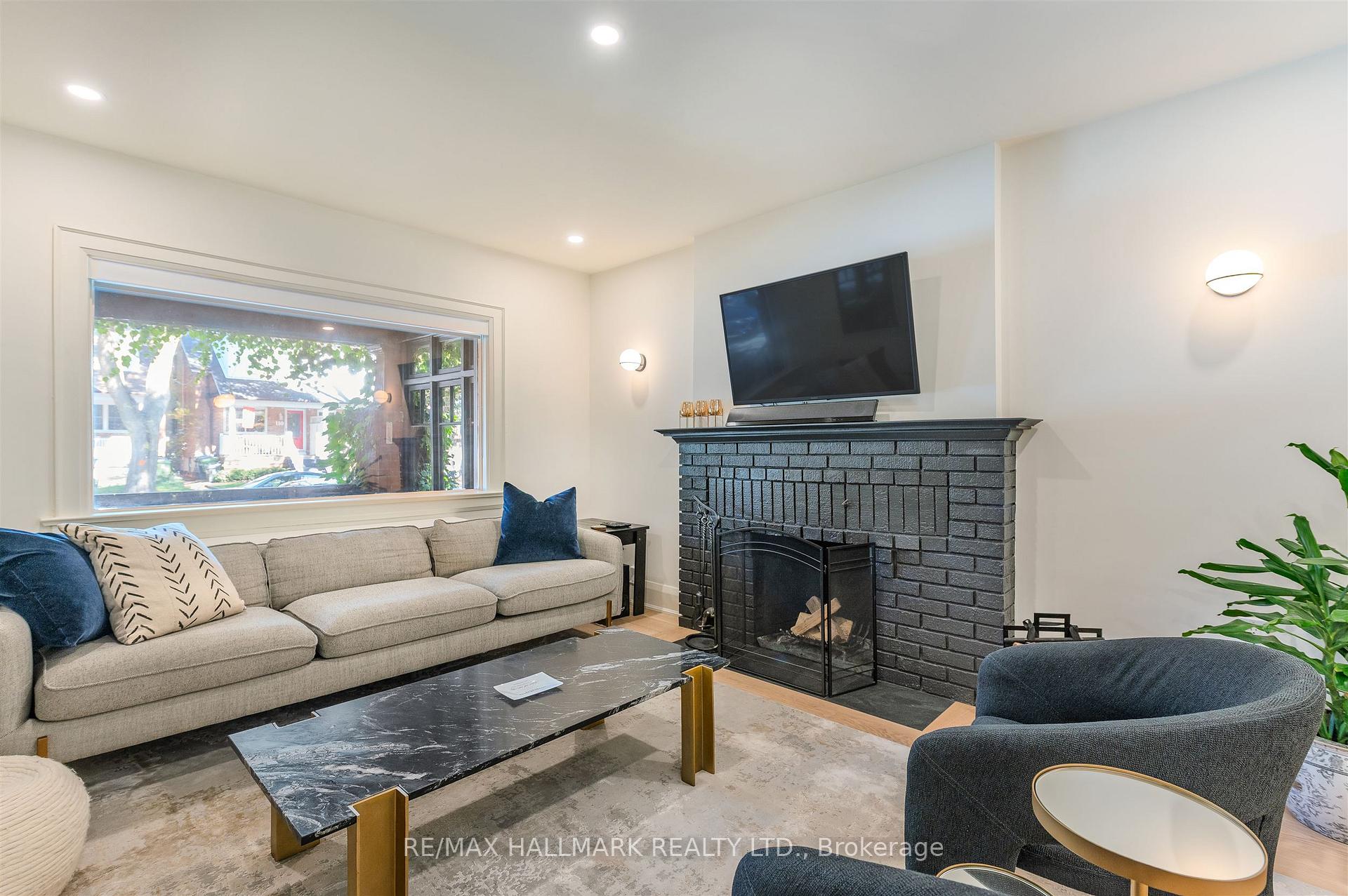 Photo 29 of 109 Douglas Avenue, Toronto, Lawrence Park North — HOMEH
