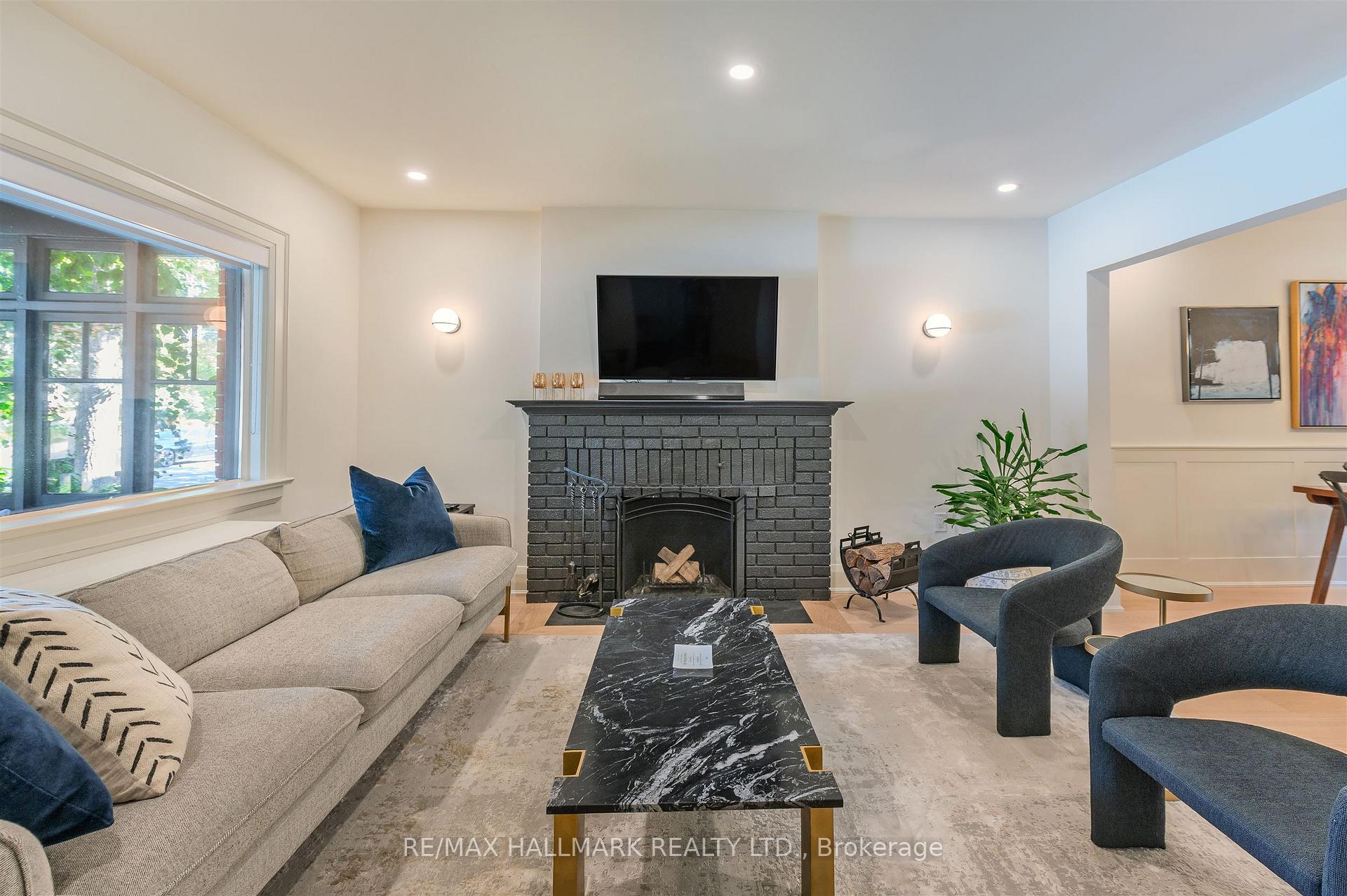 Photo 11 of 109 Douglas Avenue, Toronto, Lawrence Park North — HOMEH