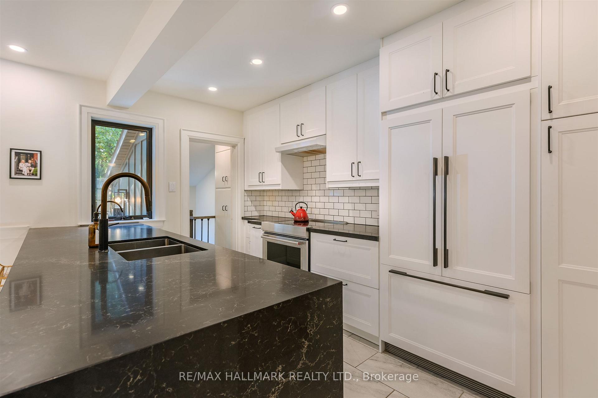 Photo 19 of 109 Douglas Avenue, Toronto, Lawrence Park North — HOMEH