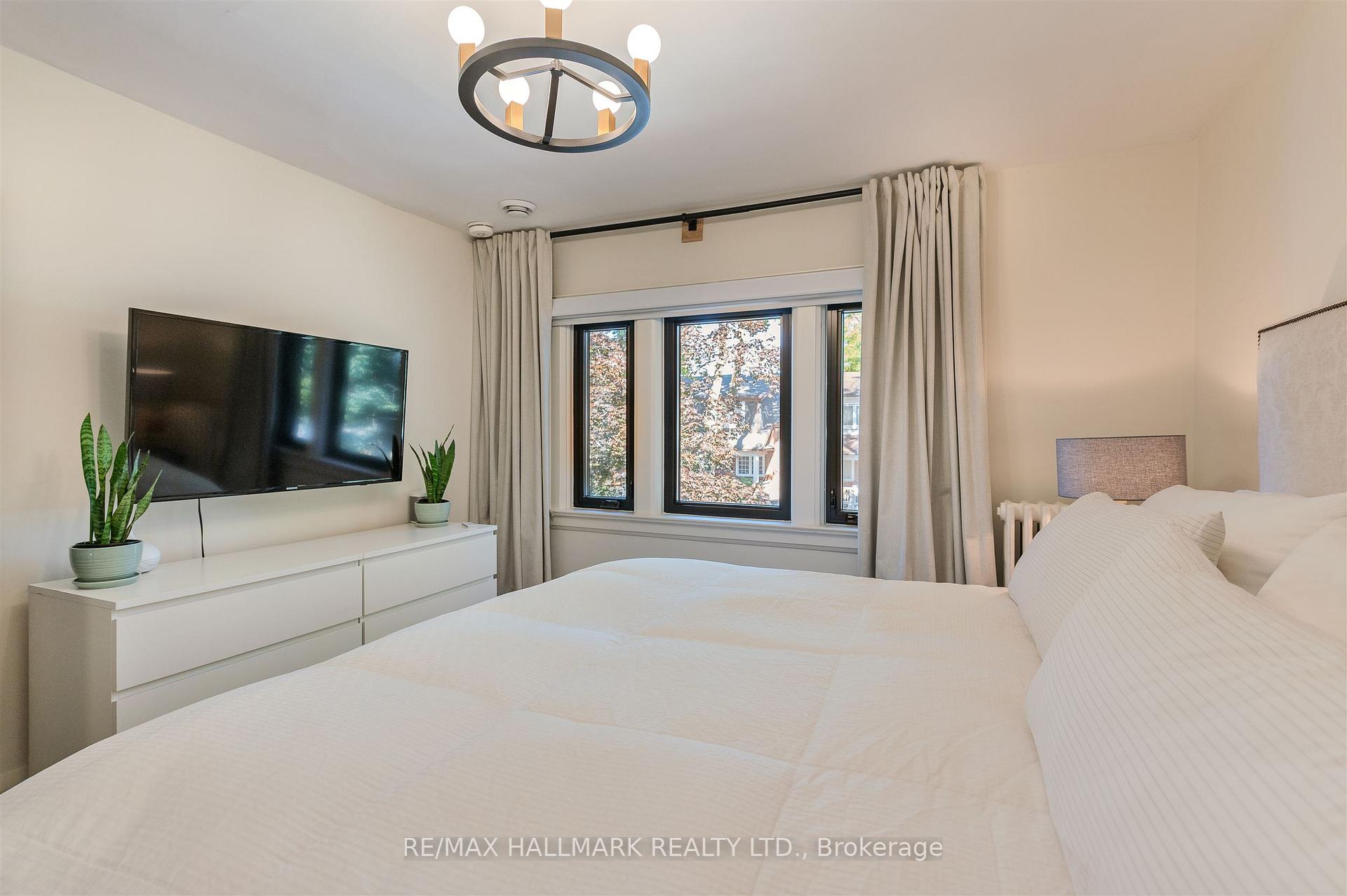 Photo 44 of 109 Douglas Avenue, Toronto, Lawrence Park North — HOMEH