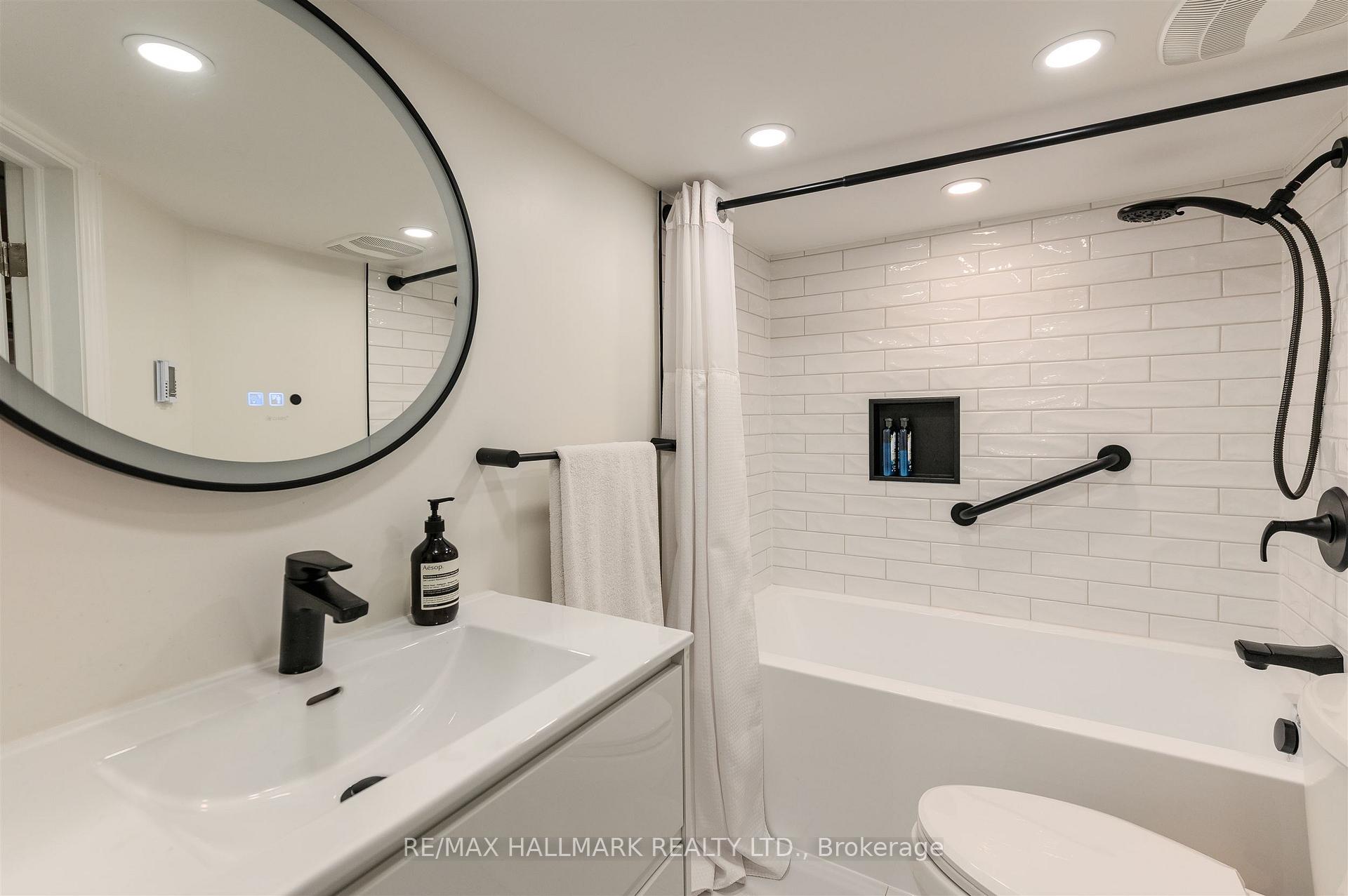 Photo 86 of 109 Douglas Avenue, Toronto, Lawrence Park North — HOMEH