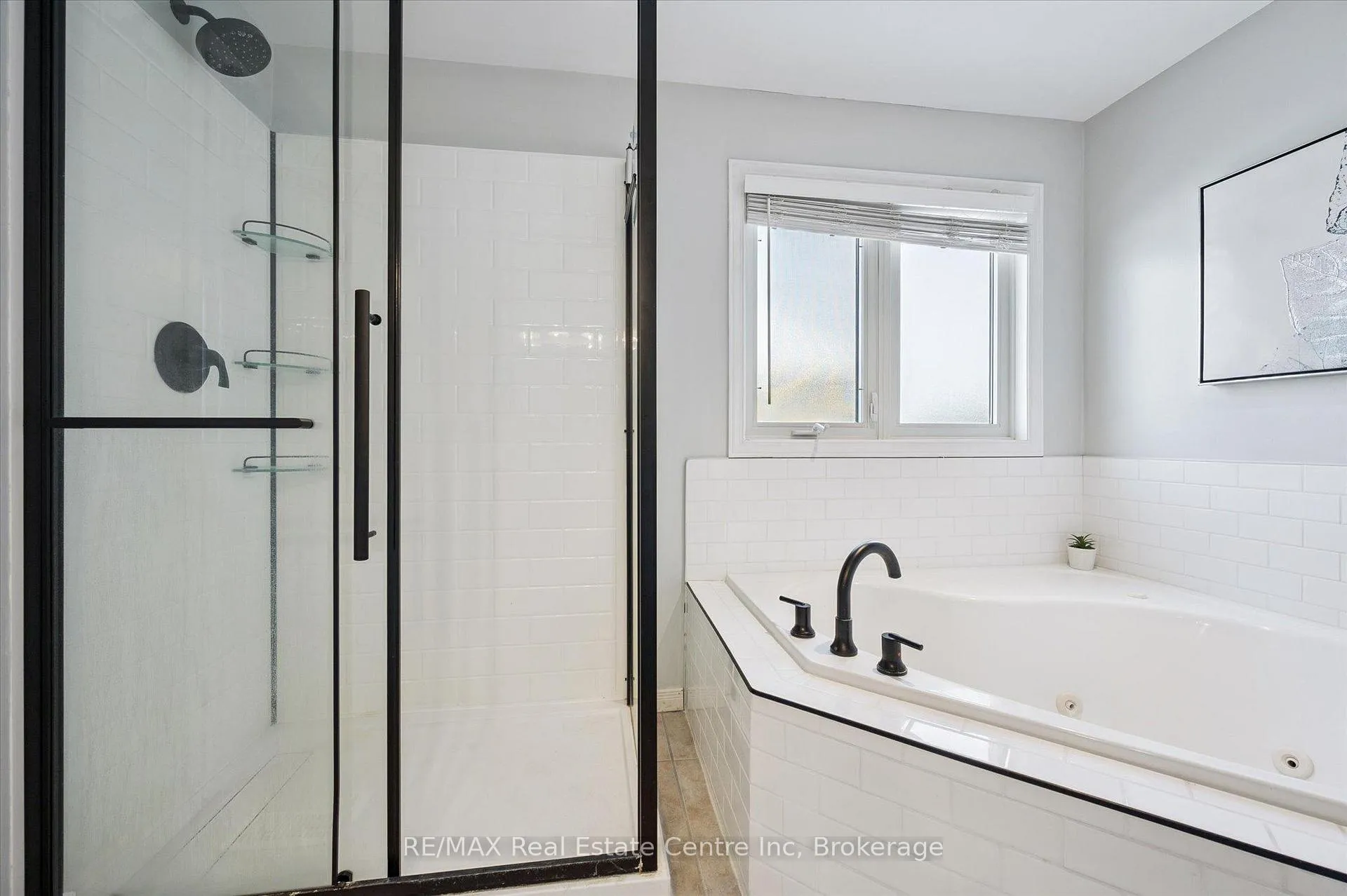 Photo 16 of 159 Summerfield Drive, Guelph, Pineridge/Westminster Woods — HOMEH