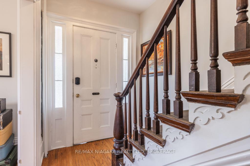 Photo 8 of 29 Elizabeth Street, St. Catharines, Downtown — HOMEH