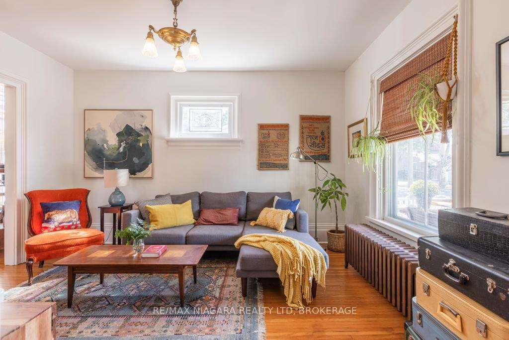 Photo 10 of 29 Elizabeth Street, St. Catharines, Downtown — HOMEH