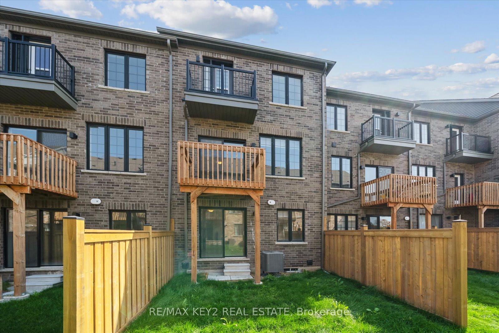 Photo 50 of 8 Calloway Way, Whitby, Downtown Whitby — HOMEH