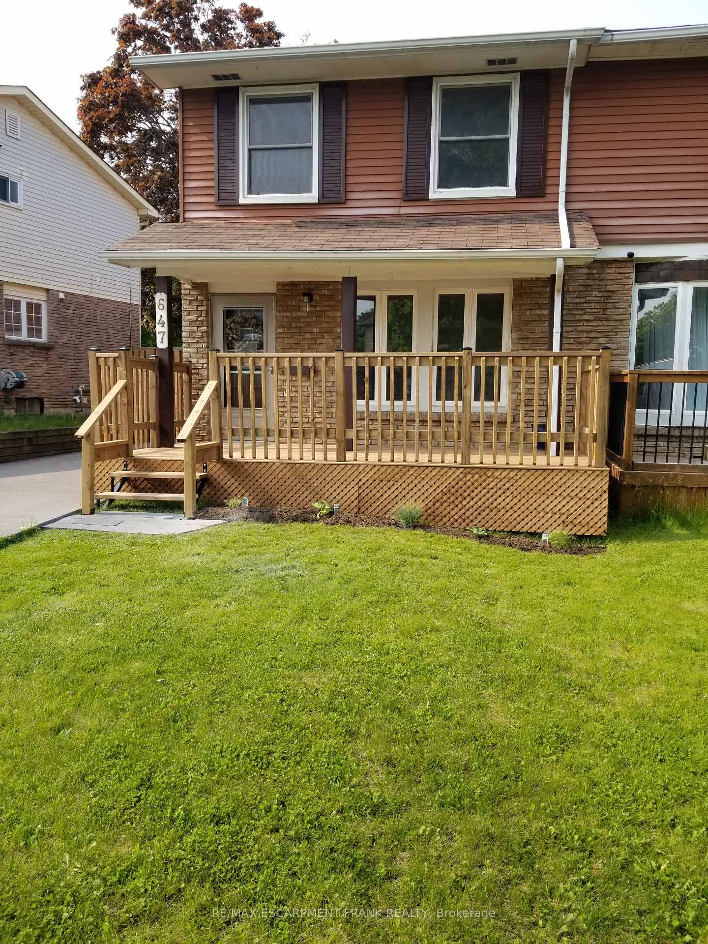 Front of 647 Balsam Crescent