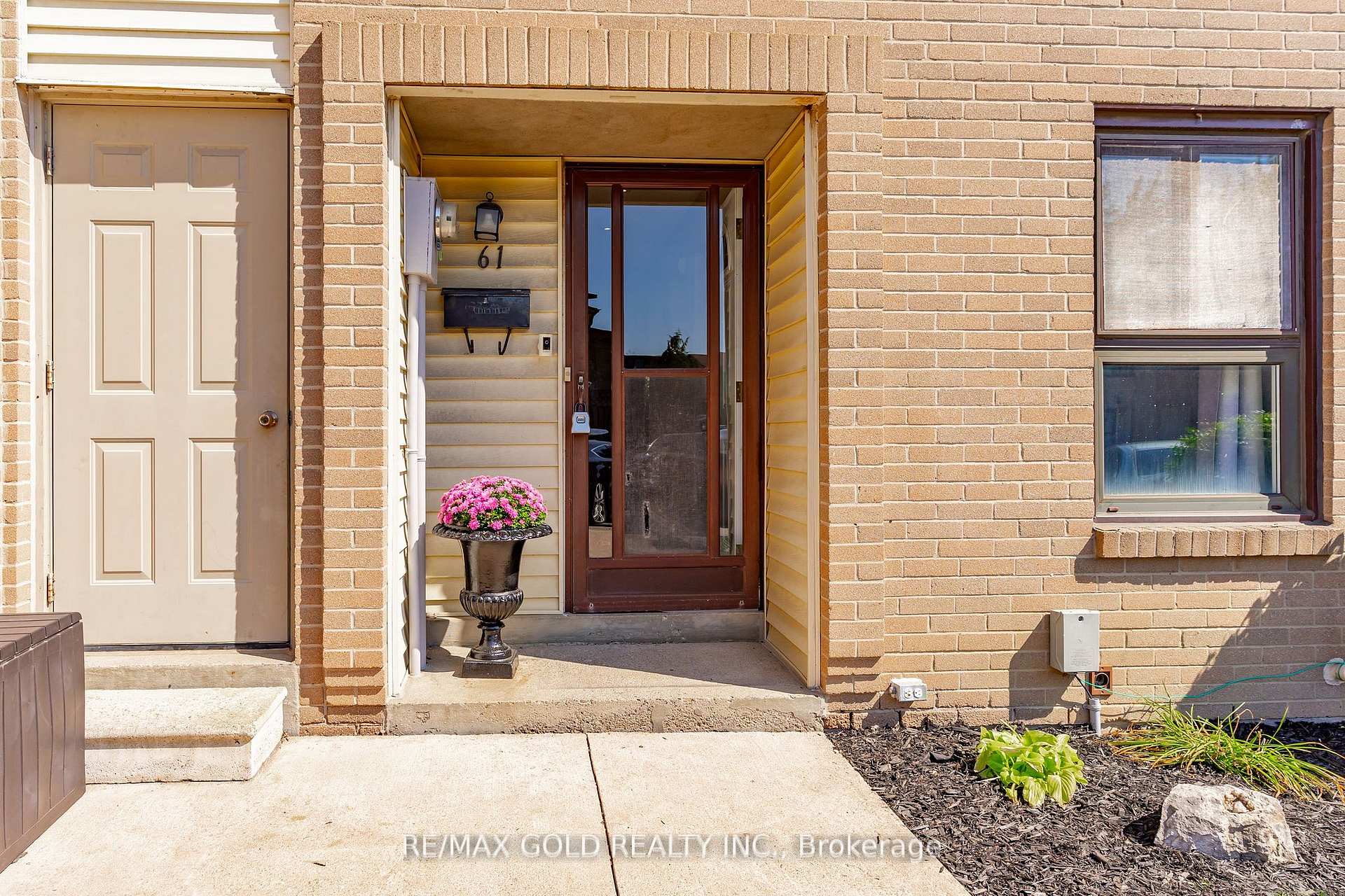 Photo 6 of Unit 61, 46 Dearbourne Boulevard, Brampton, Southgate — HOMEH