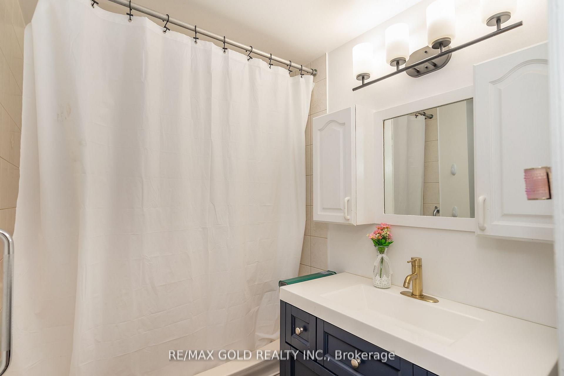 Photo 46 of Unit 61, 46 Dearbourne Boulevard, Brampton, Southgate — HOMEH