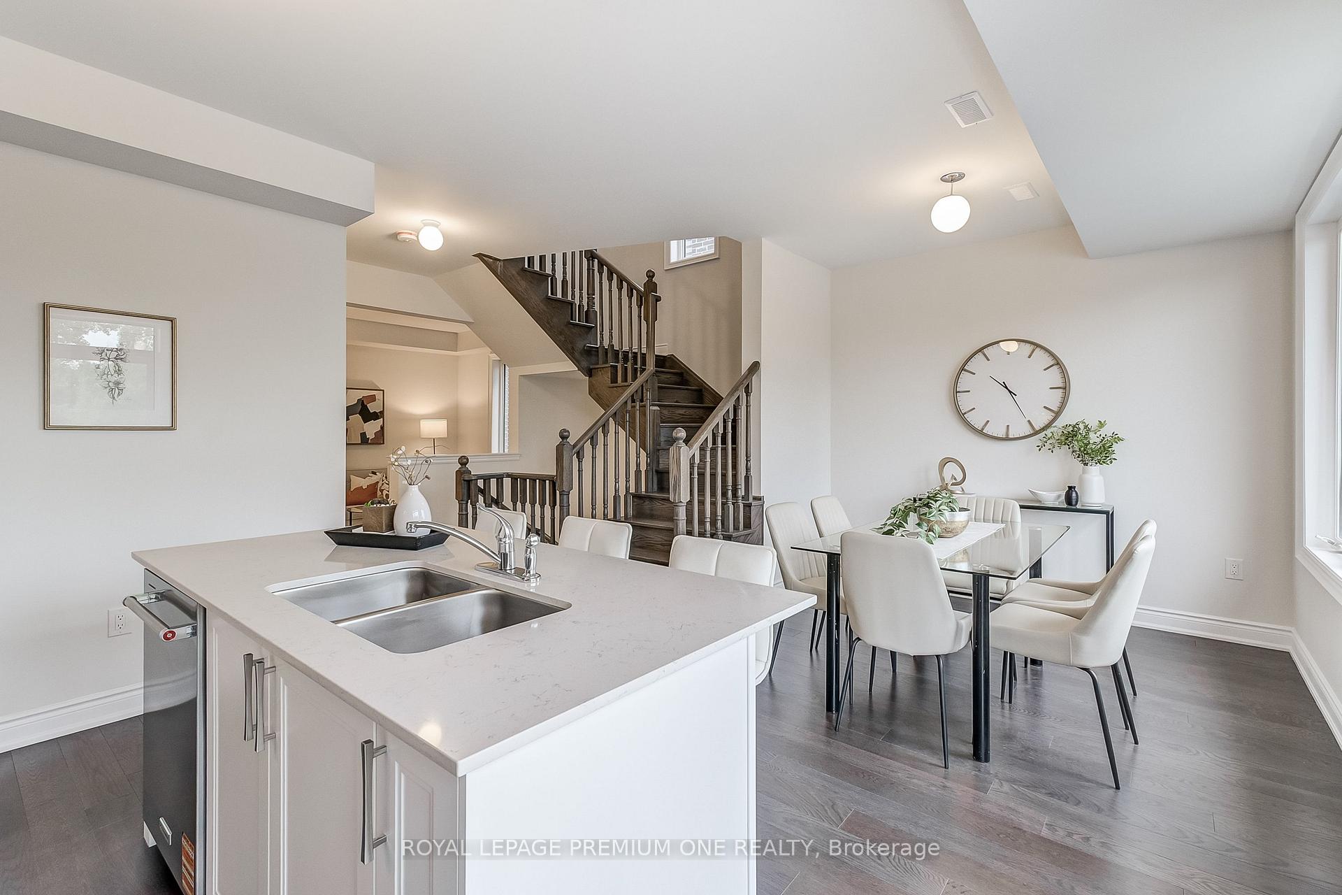 Photo 3 of 114 Thule Street N, Vaughan, Vellore Village — HOMEH