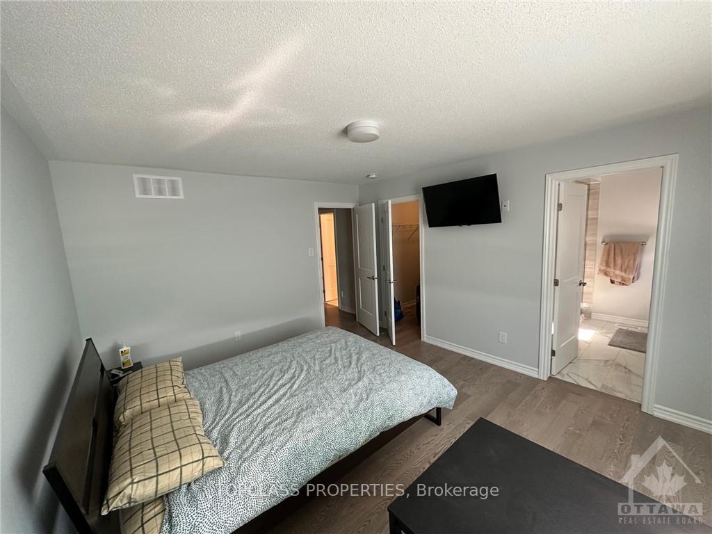 Photo 14 of 723 Perseus Avenue W, Ottawa, Barrhaven - Half Moon Bay — HOMEH