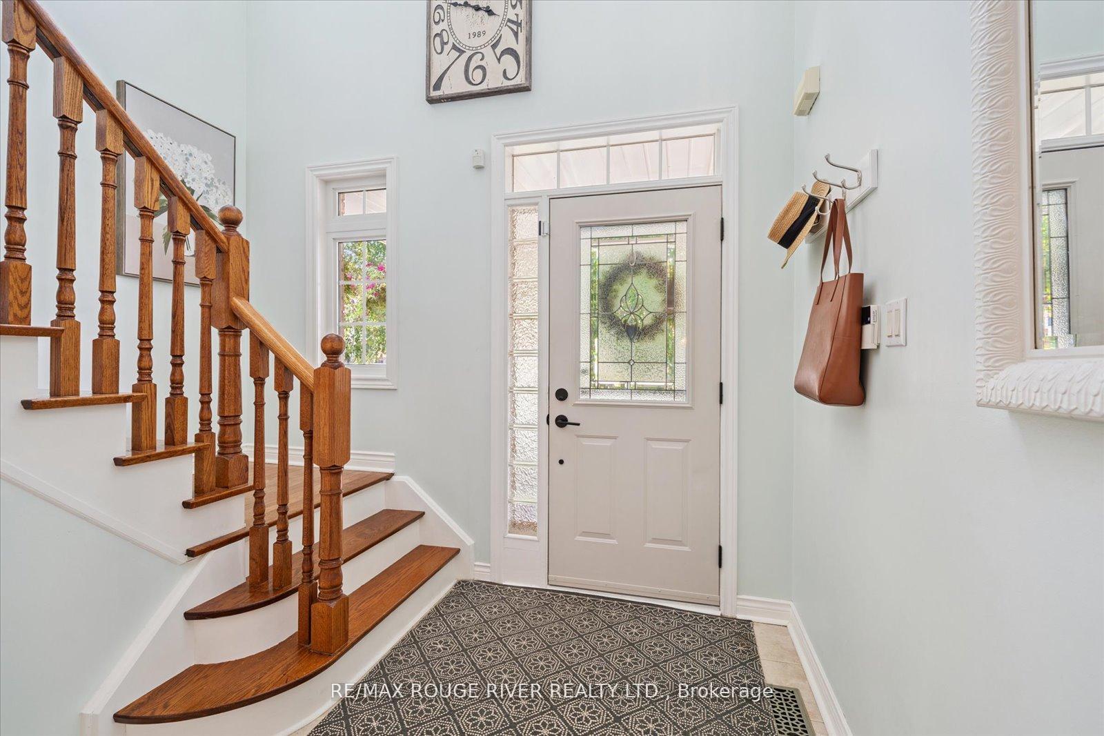 Photo 5 of 11 Helston Crescent, Whitby, Brooklin — HOMEH