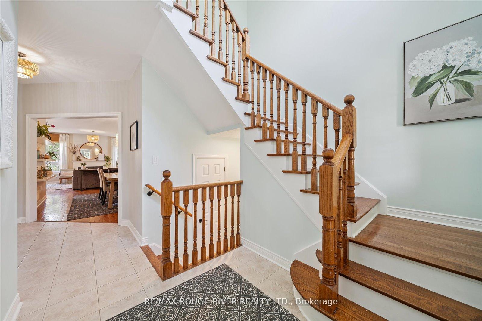 Photo 6 of 11 Helston Crescent, Whitby, Brooklin — HOMEH
