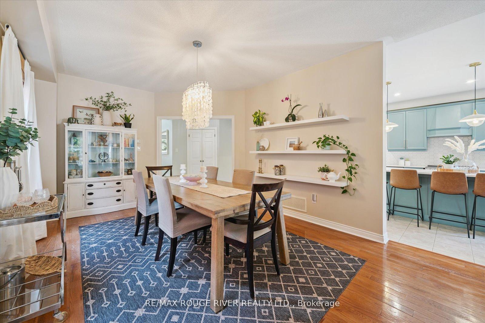 Photo 9 of 11 Helston Crescent, Whitby, Brooklin — HOMEH