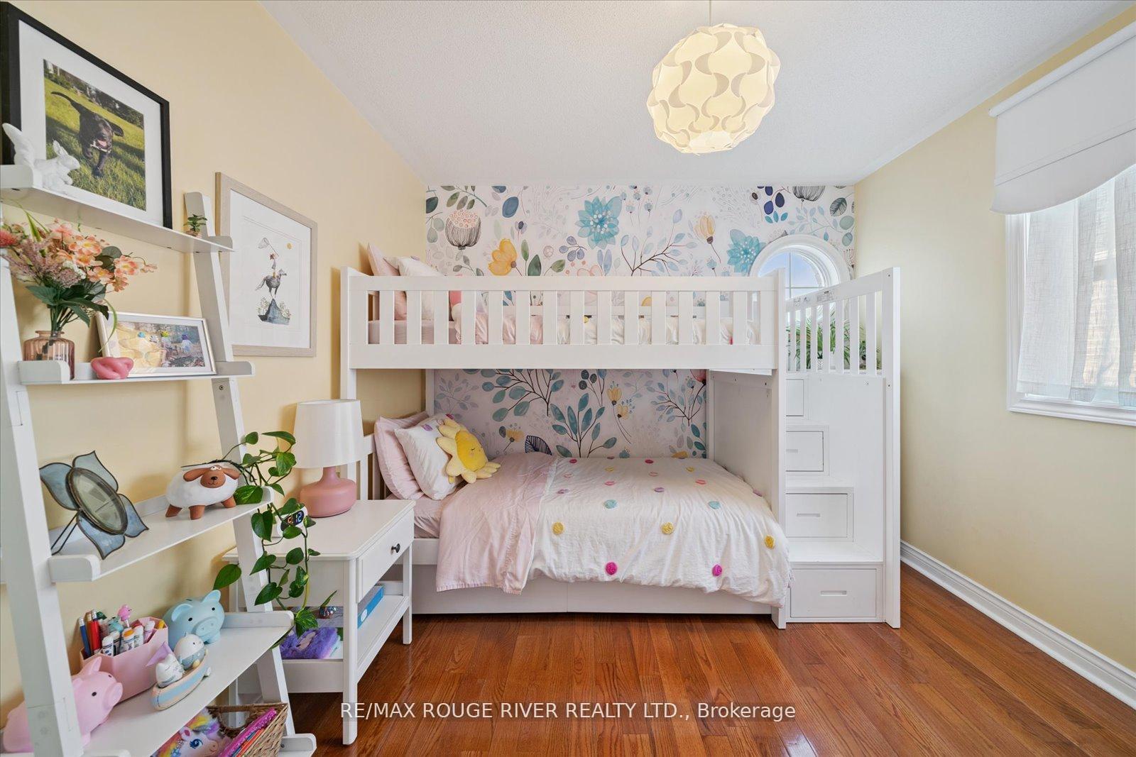 Photo 33 of 11 Helston Crescent, Whitby, Brooklin — HOMEH
