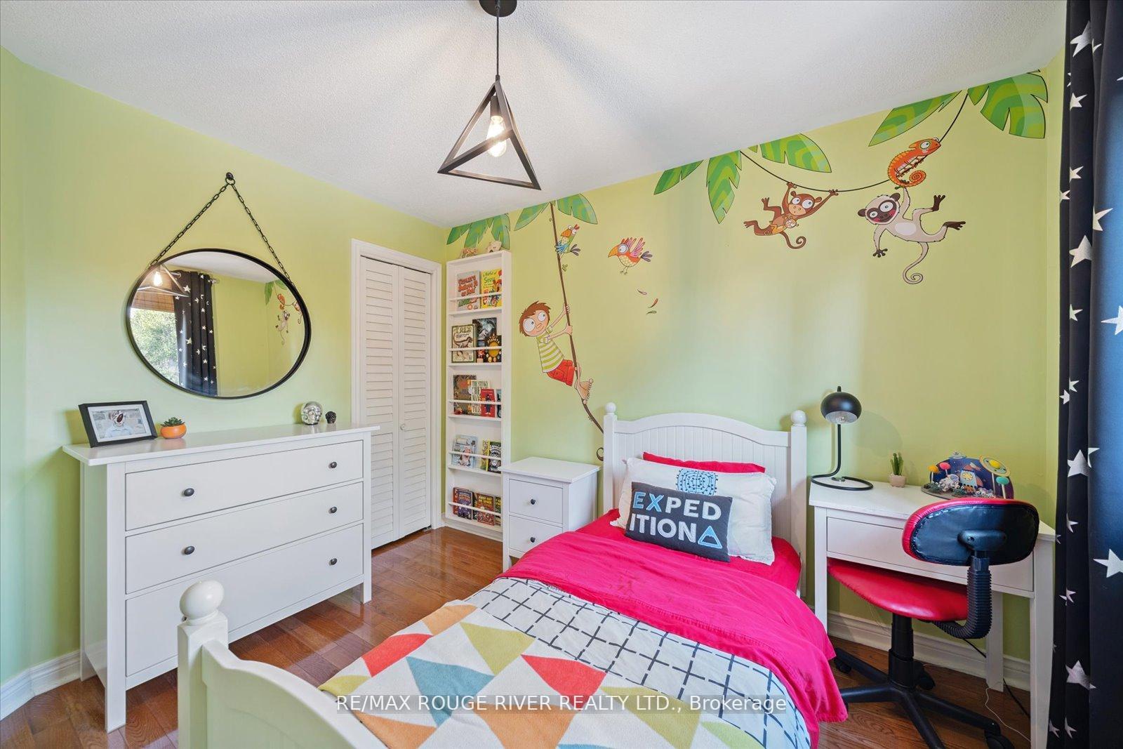 Photo 35 of 11 Helston Crescent, Whitby, Brooklin — HOMEH