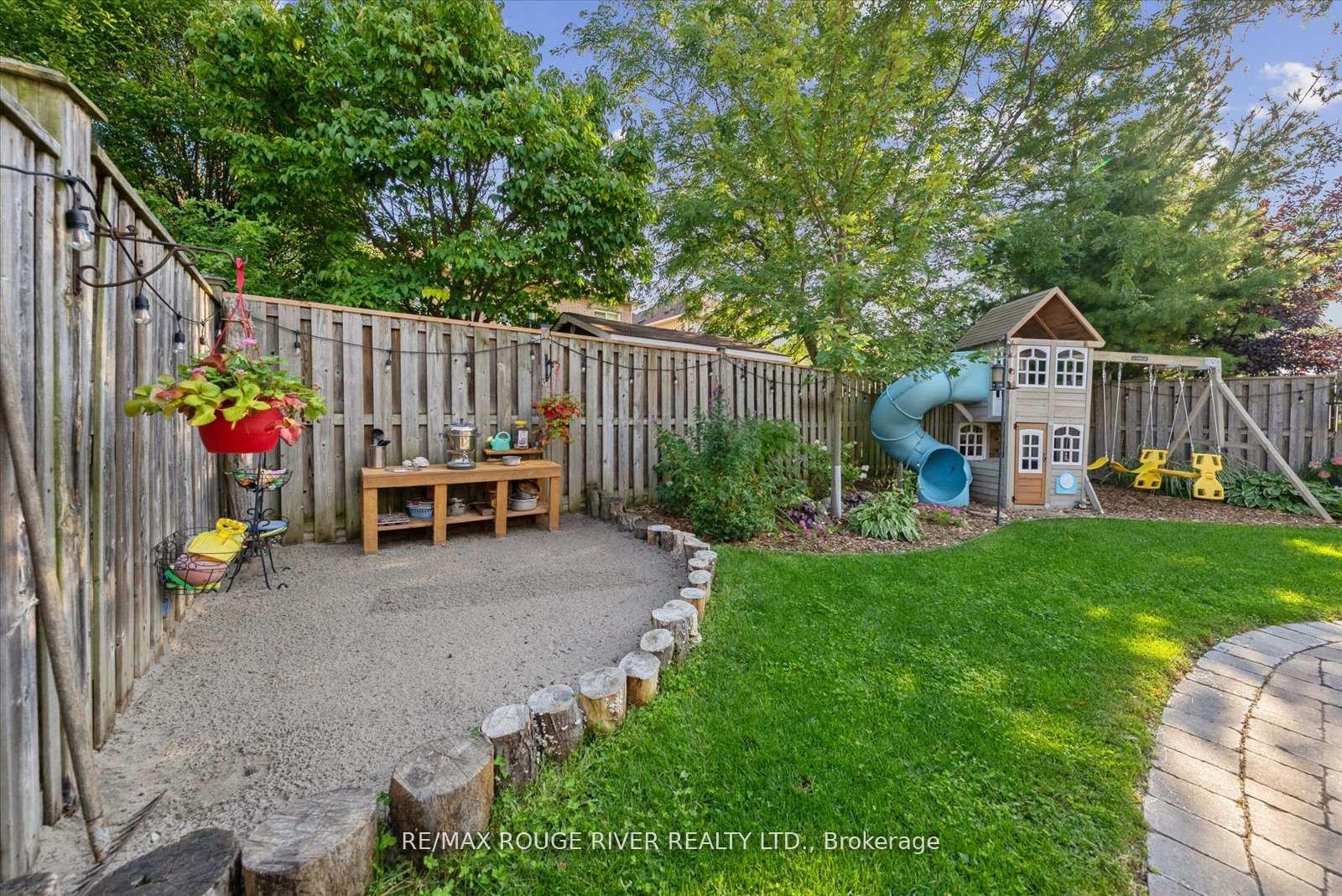 Photo 50 of 11 Helston Crescent, Whitby, Brooklin — HOMEH