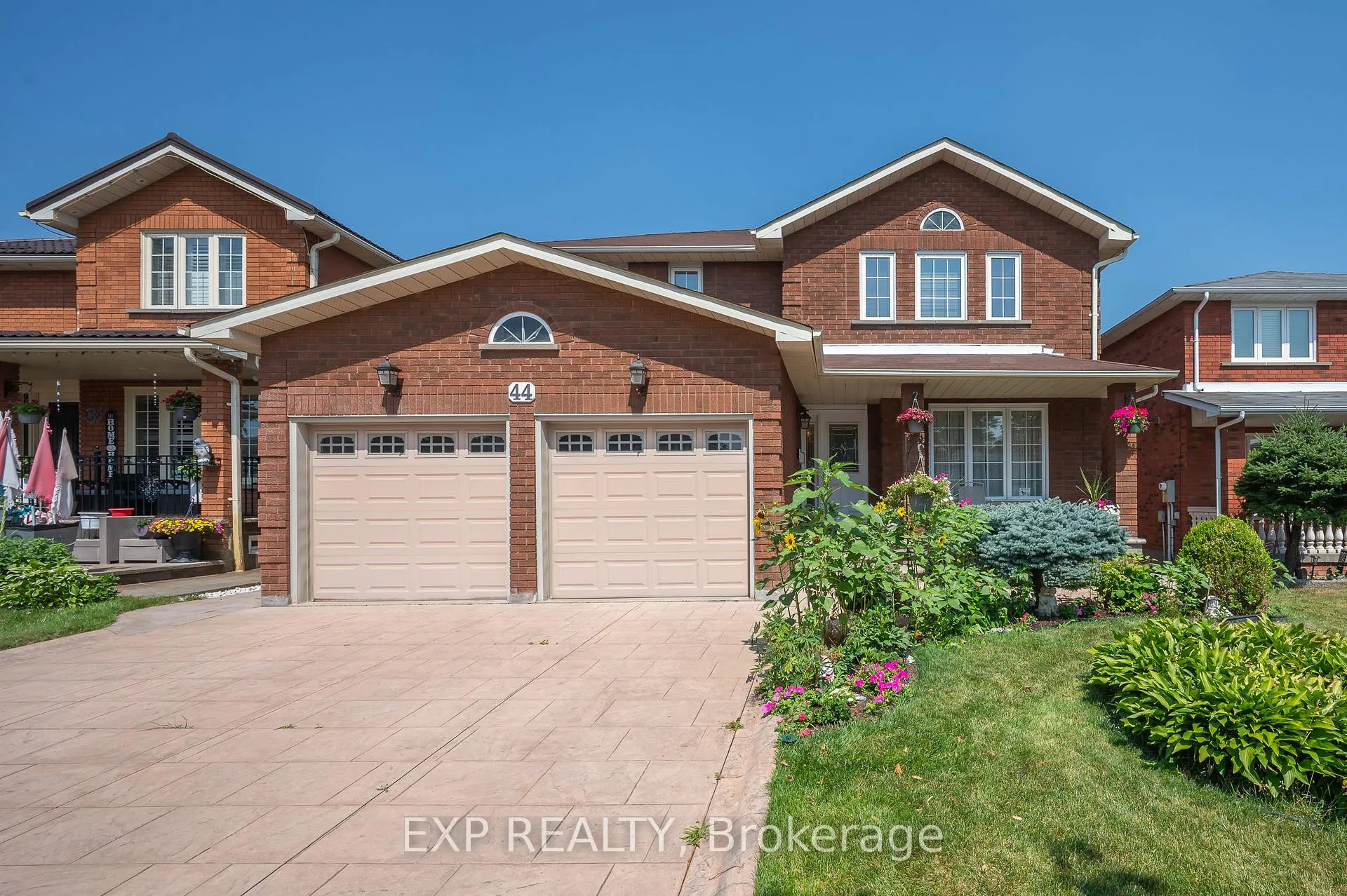 Photo 3 of 44 Wexford Road, Brampton, Heart Lake West — HOMEH