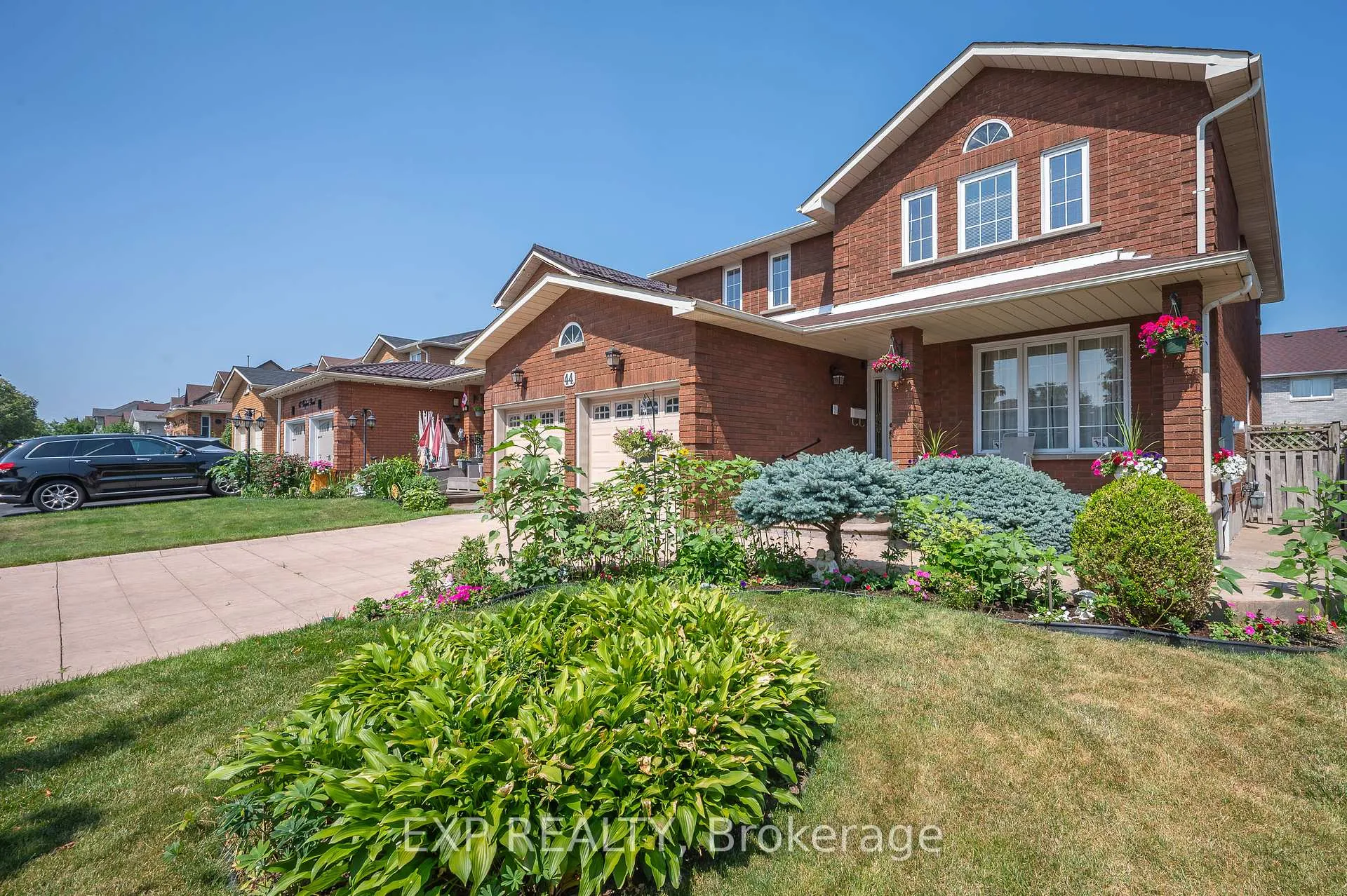 Photo 12 of 44 Wexford Road, Brampton, Heart Lake West — HOMEH