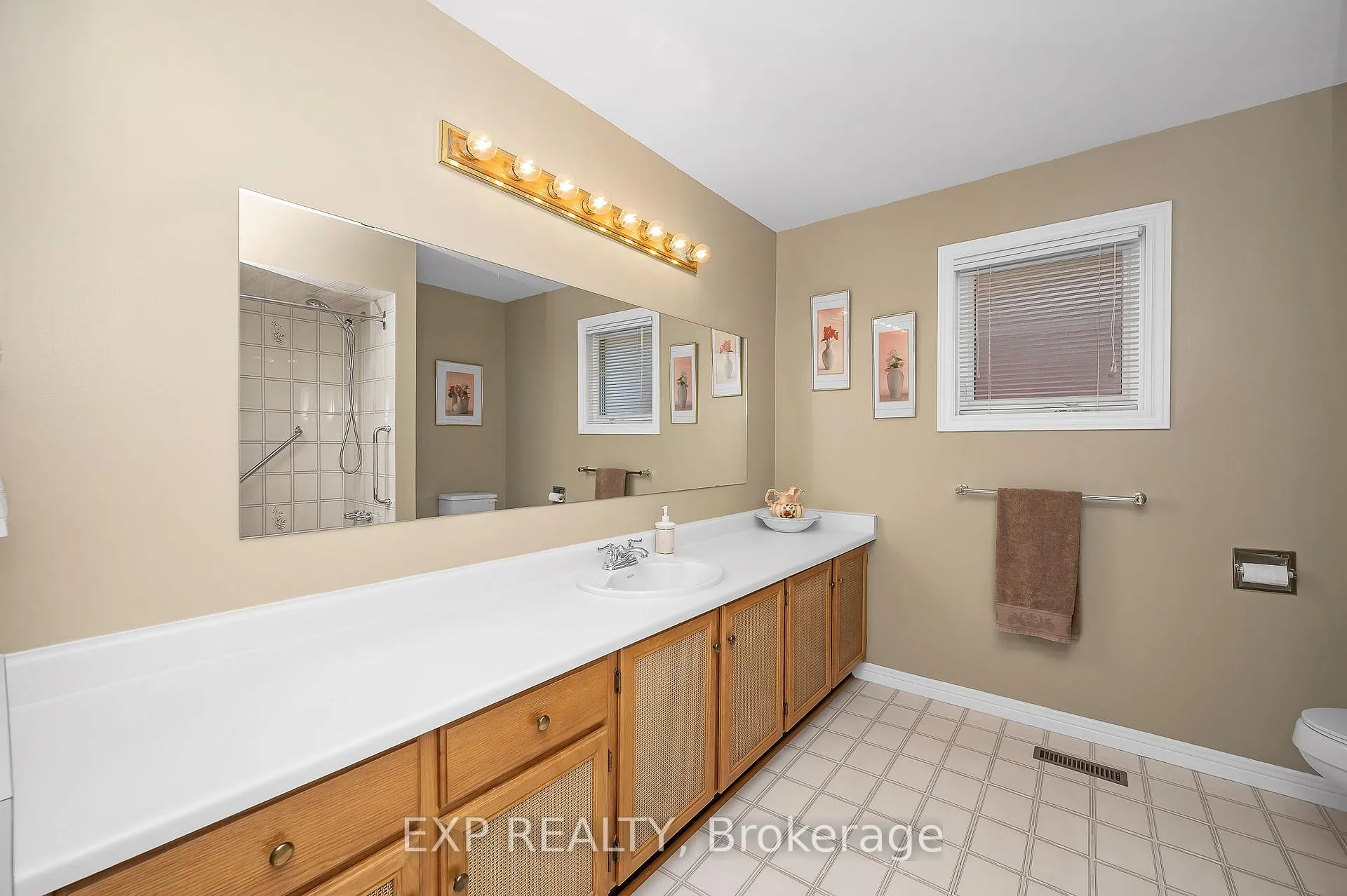 Photo 81 of 44 Wexford Road, Brampton, Heart Lake West — HOMEH