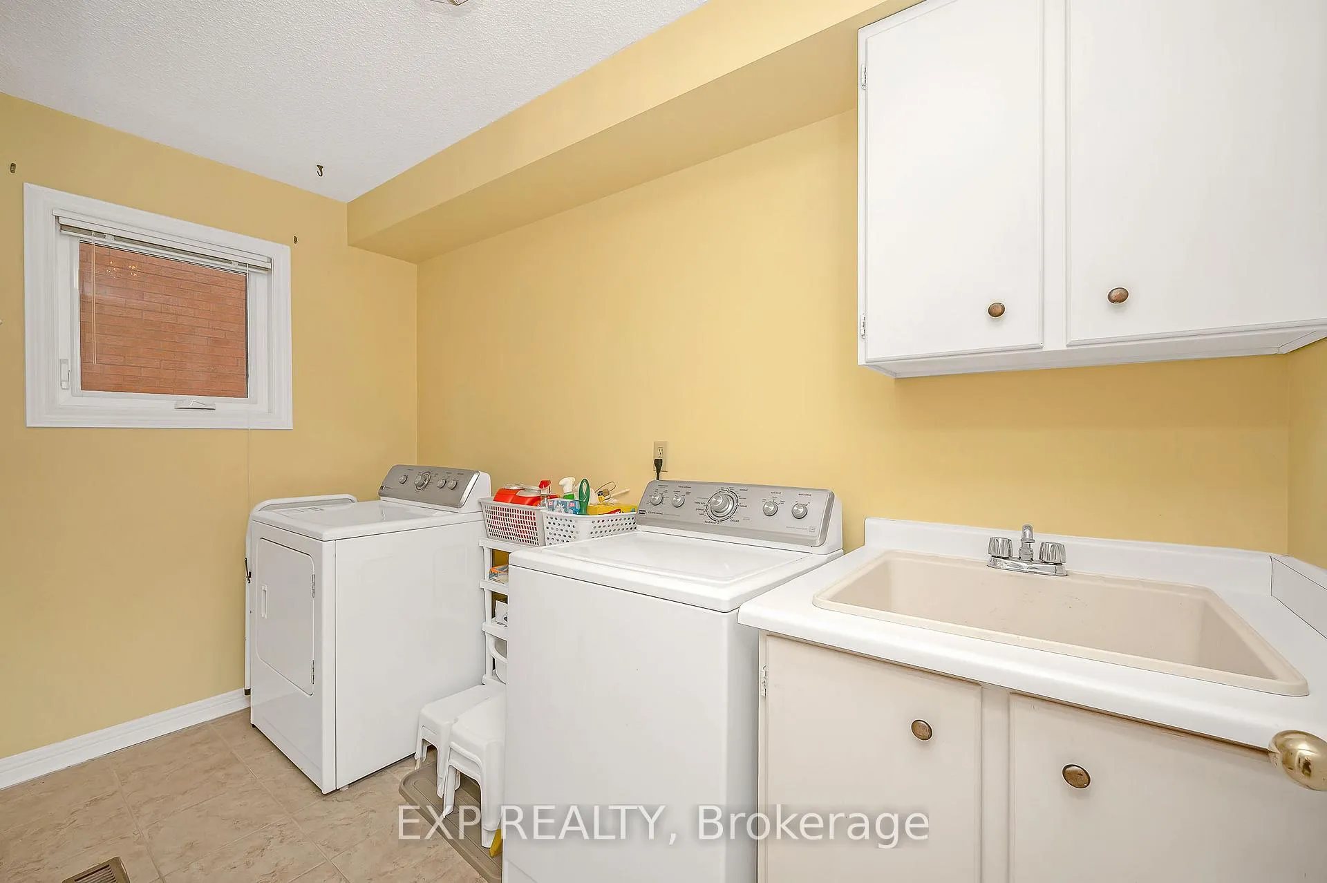 Photo 160 of 44 Wexford Road, Brampton, Heart Lake West — HOMEH
