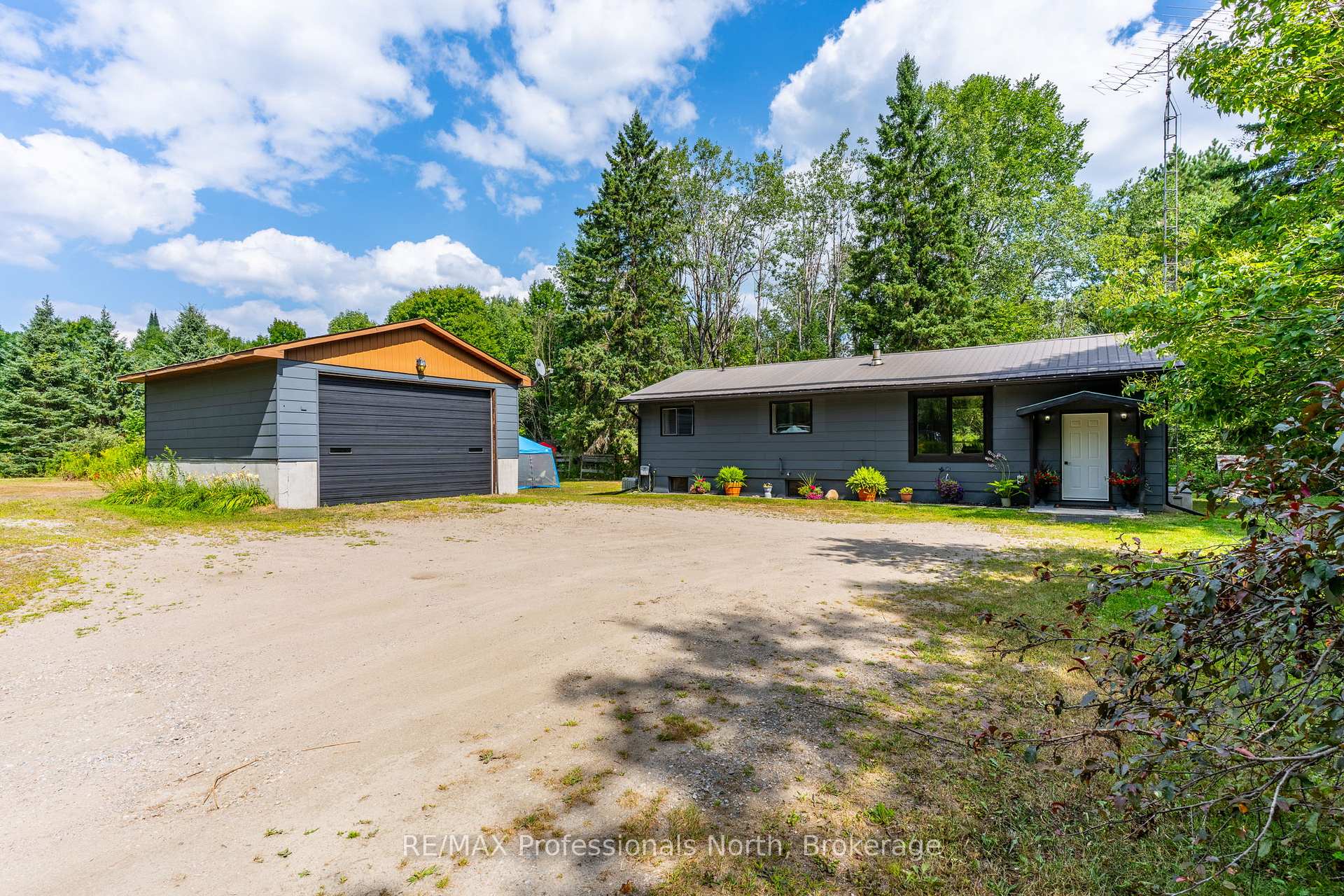 Photo 36 of 3866 Deep Bay Road, Minden Hills, Lutterworth — HOMEH