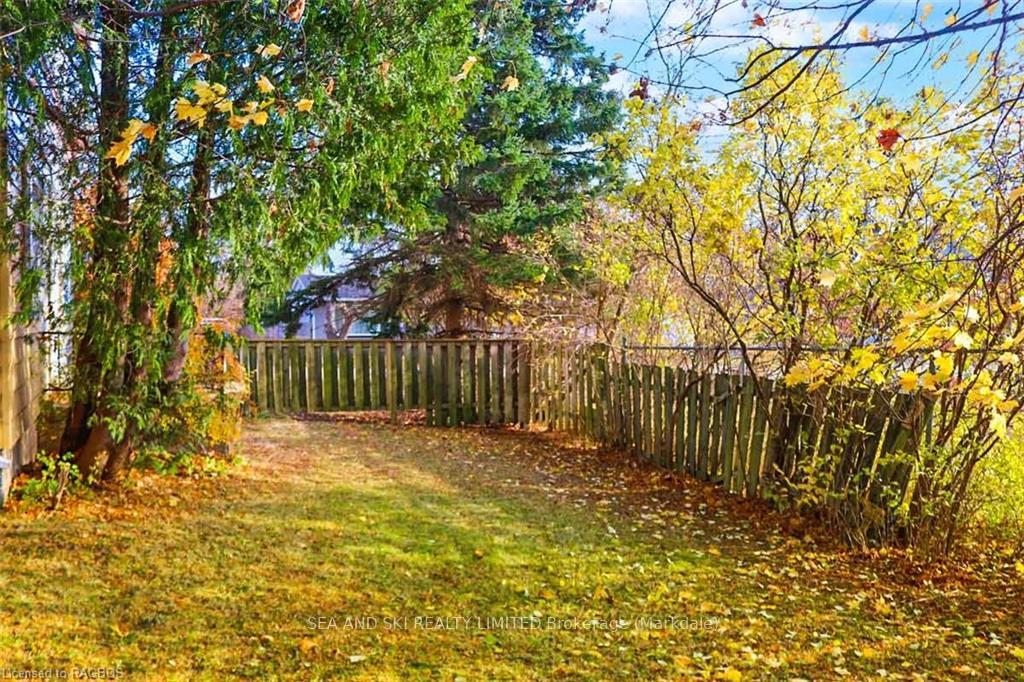 Photo 18 of 22 Greenview Lane, Grey Highlands — HOMEH