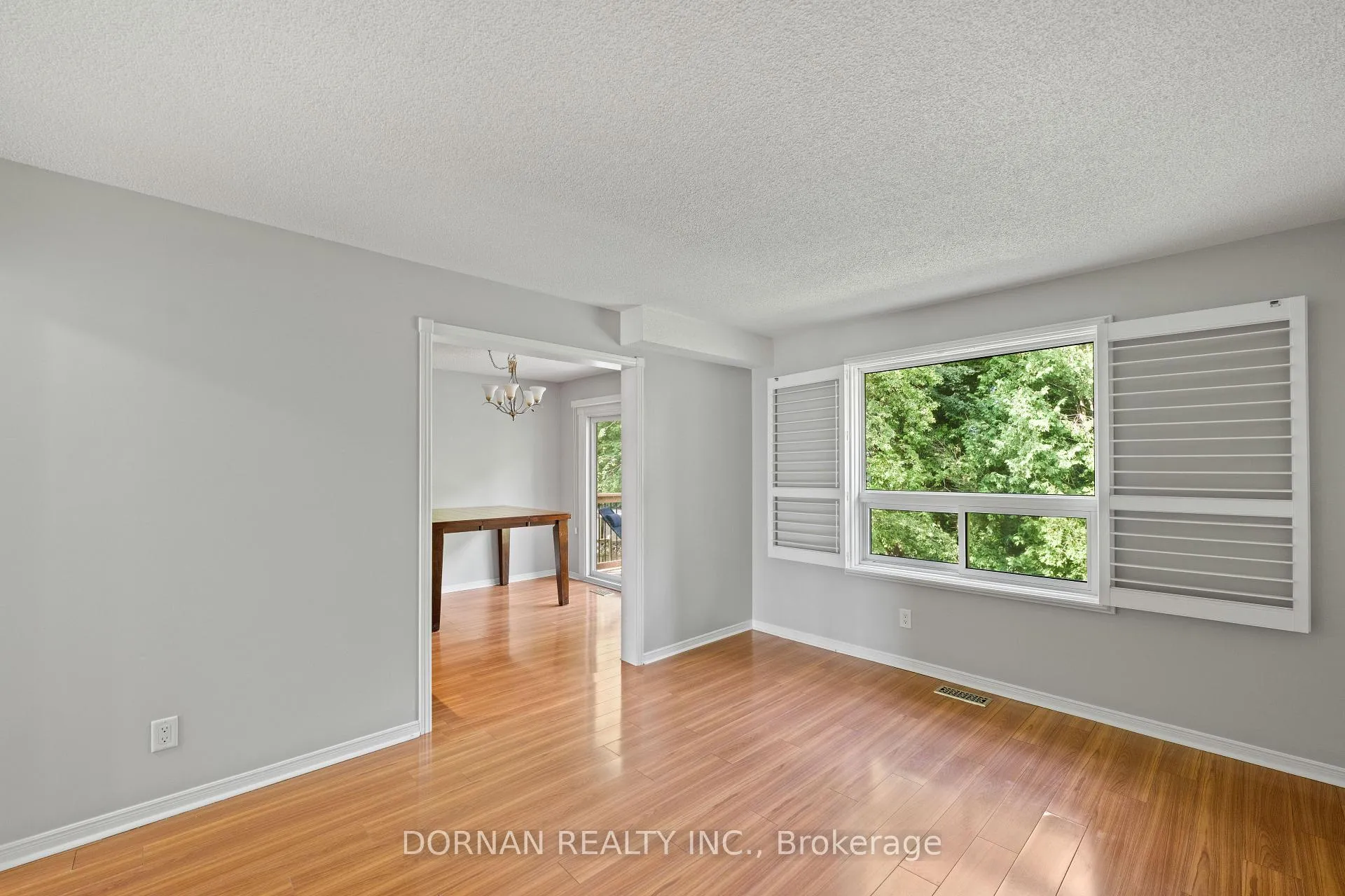 Photo 14 of 53 Lyndale Crescent, Clarington, Courtice — HOMEH