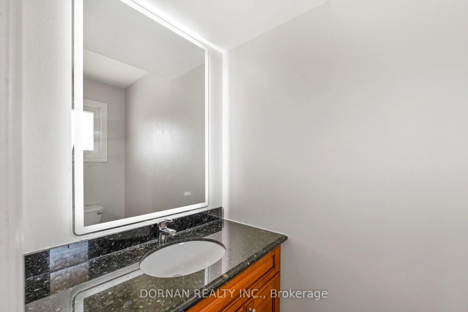 Photo 15 of 53 Lyndale Crescent, Clarington, Courtice — HOMEH