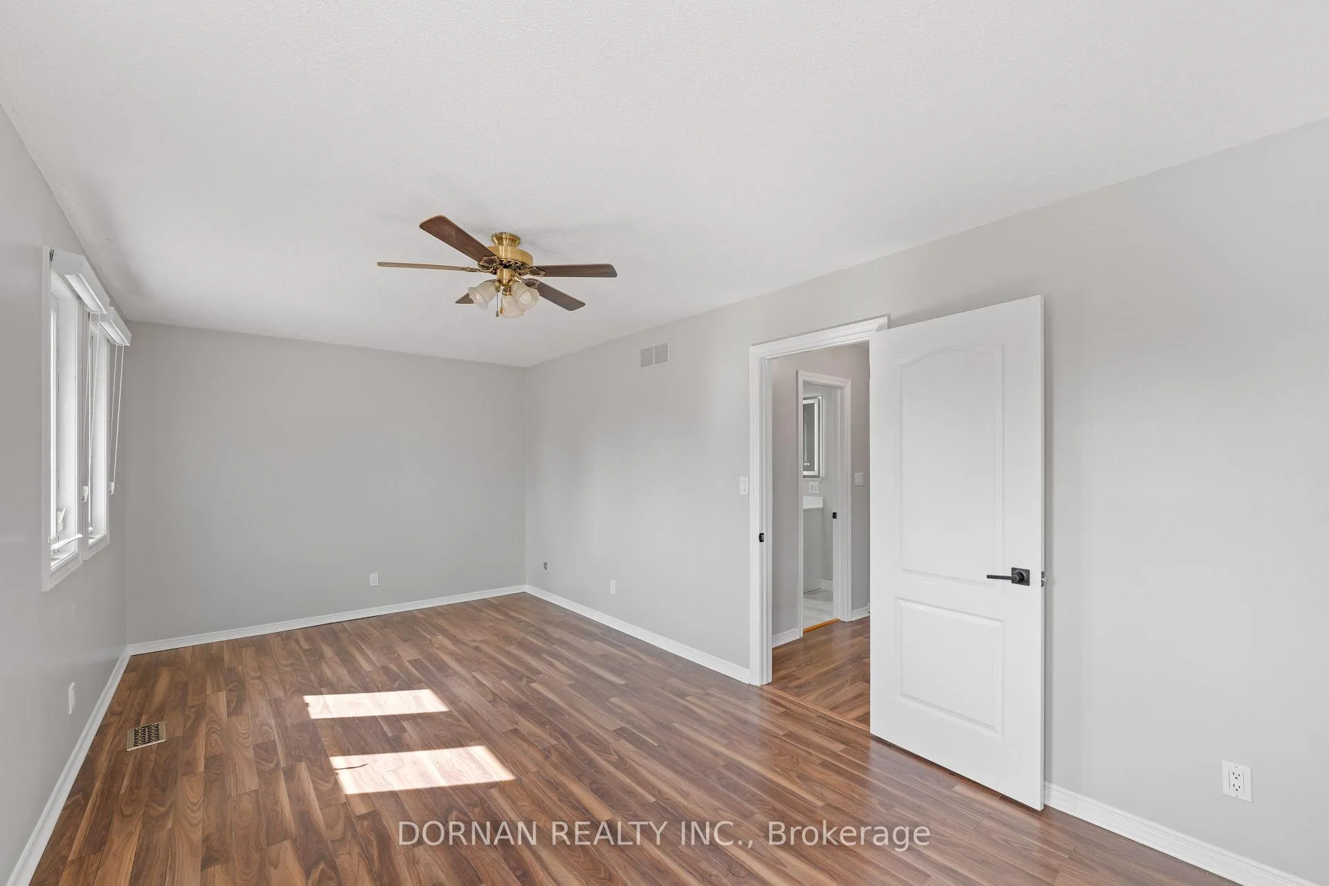 Photo 19 of 53 Lyndale Crescent, Clarington, Courtice — HOMEH