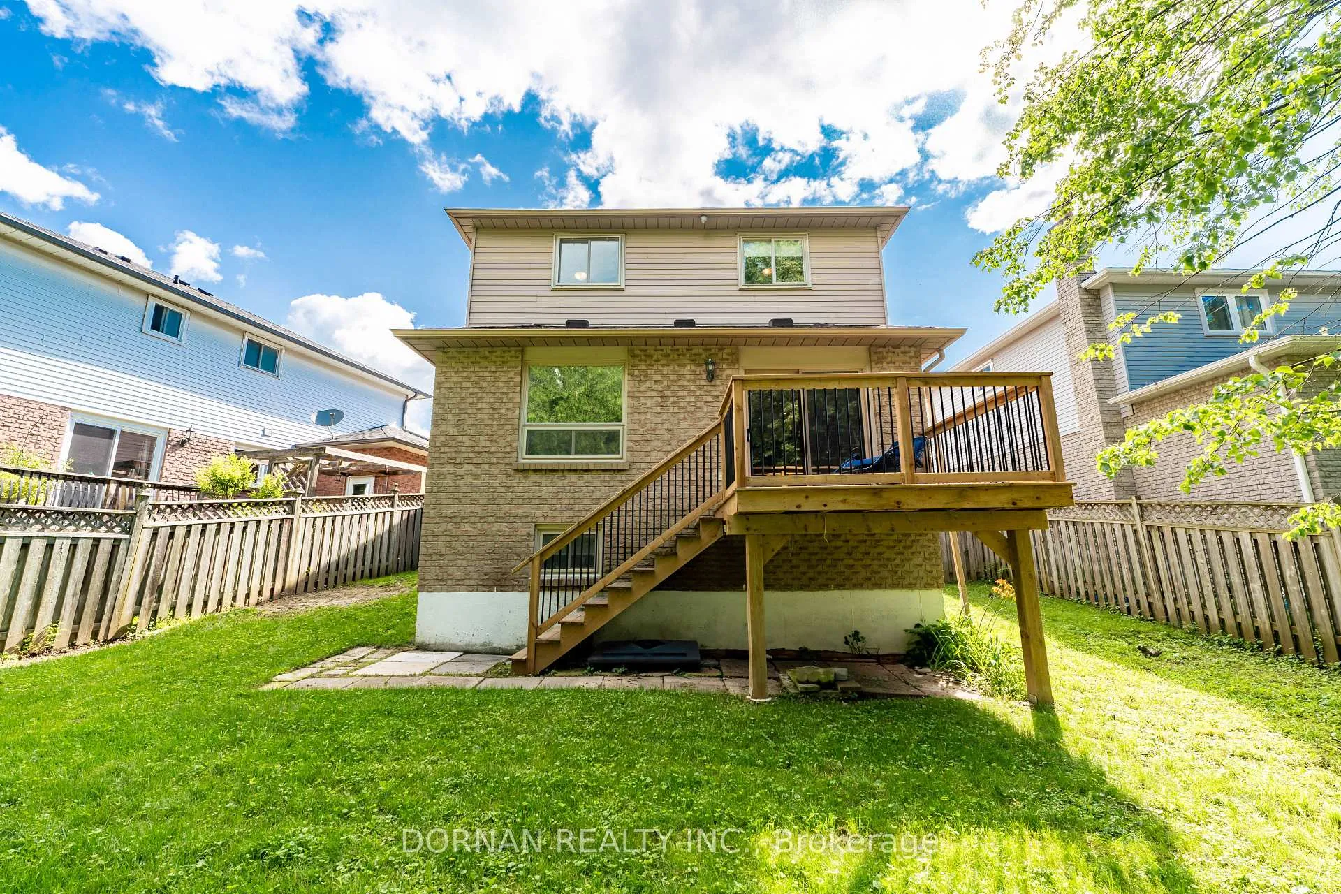 Photo 29 of 53 Lyndale Crescent, Clarington, Courtice — HOMEH