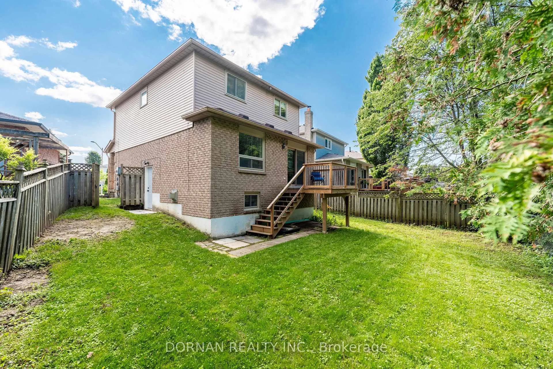 Photo 30 of 53 Lyndale Crescent, Clarington, Courtice — HOMEH