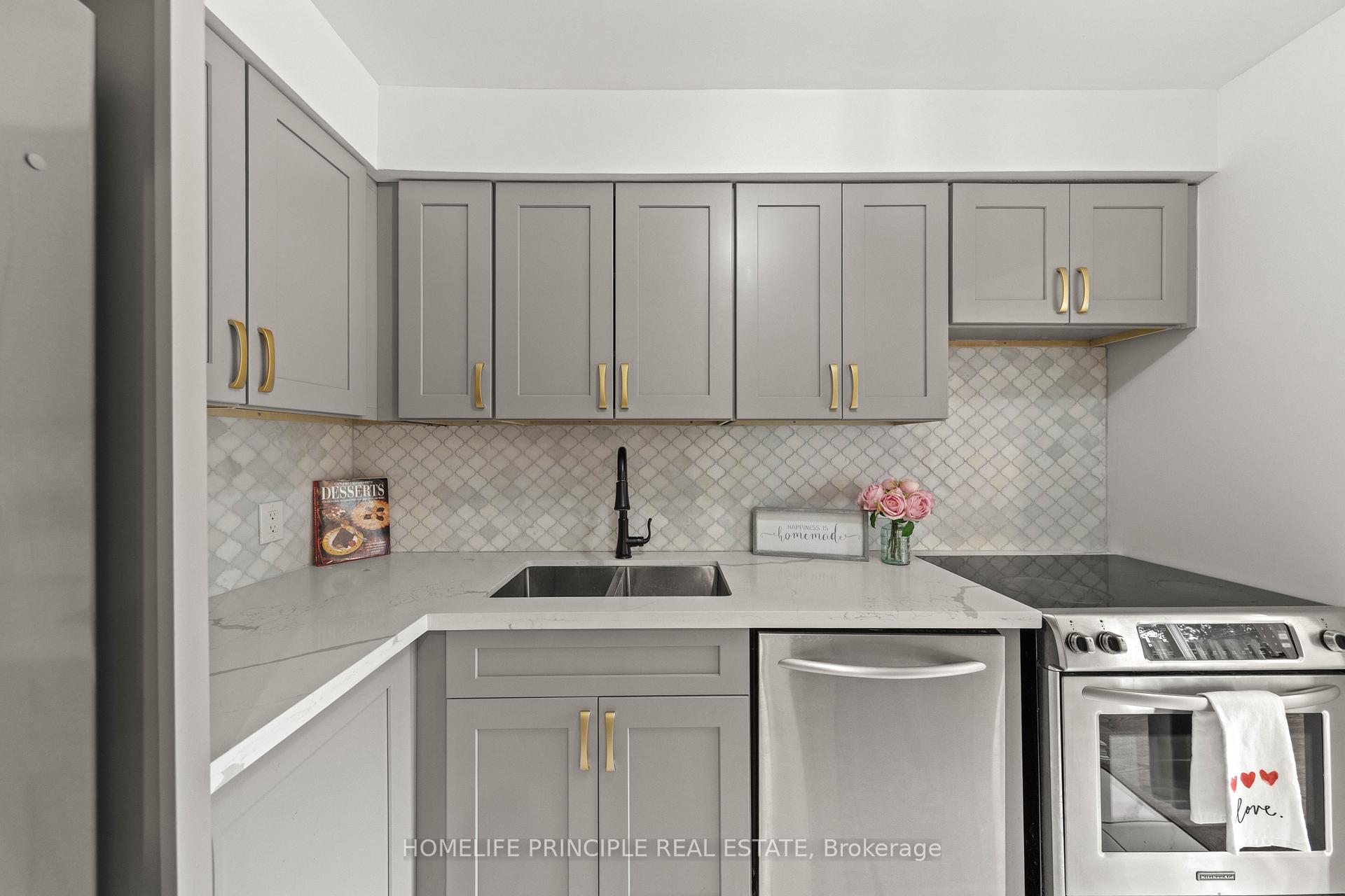 Photo 13 of Unit 16, 261 Rose Street, Barrie, Wellington — HOMEH