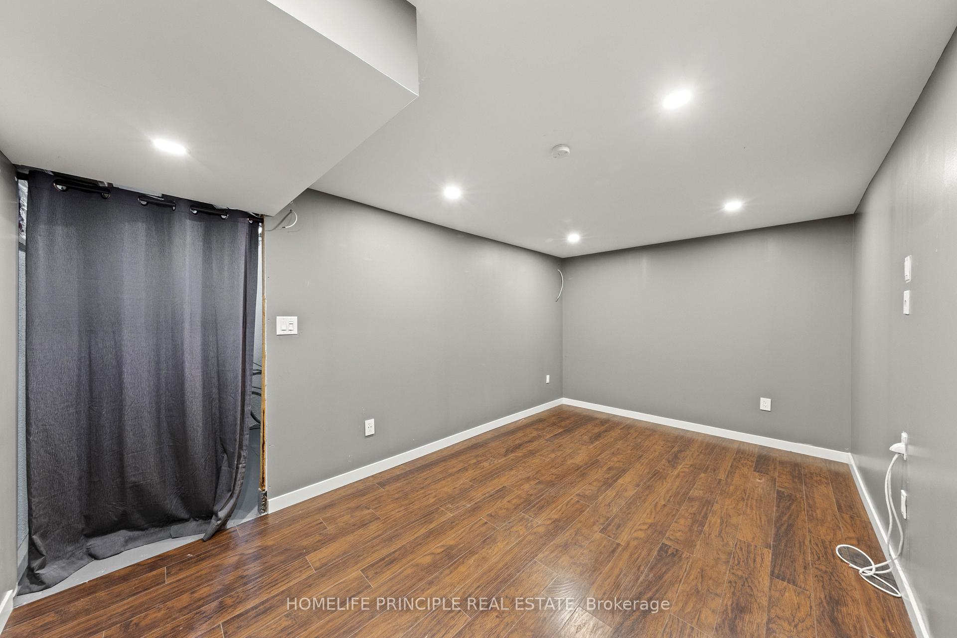 Photo 31 of Unit 16, 261 Rose Street, Barrie, Wellington — HOMEH