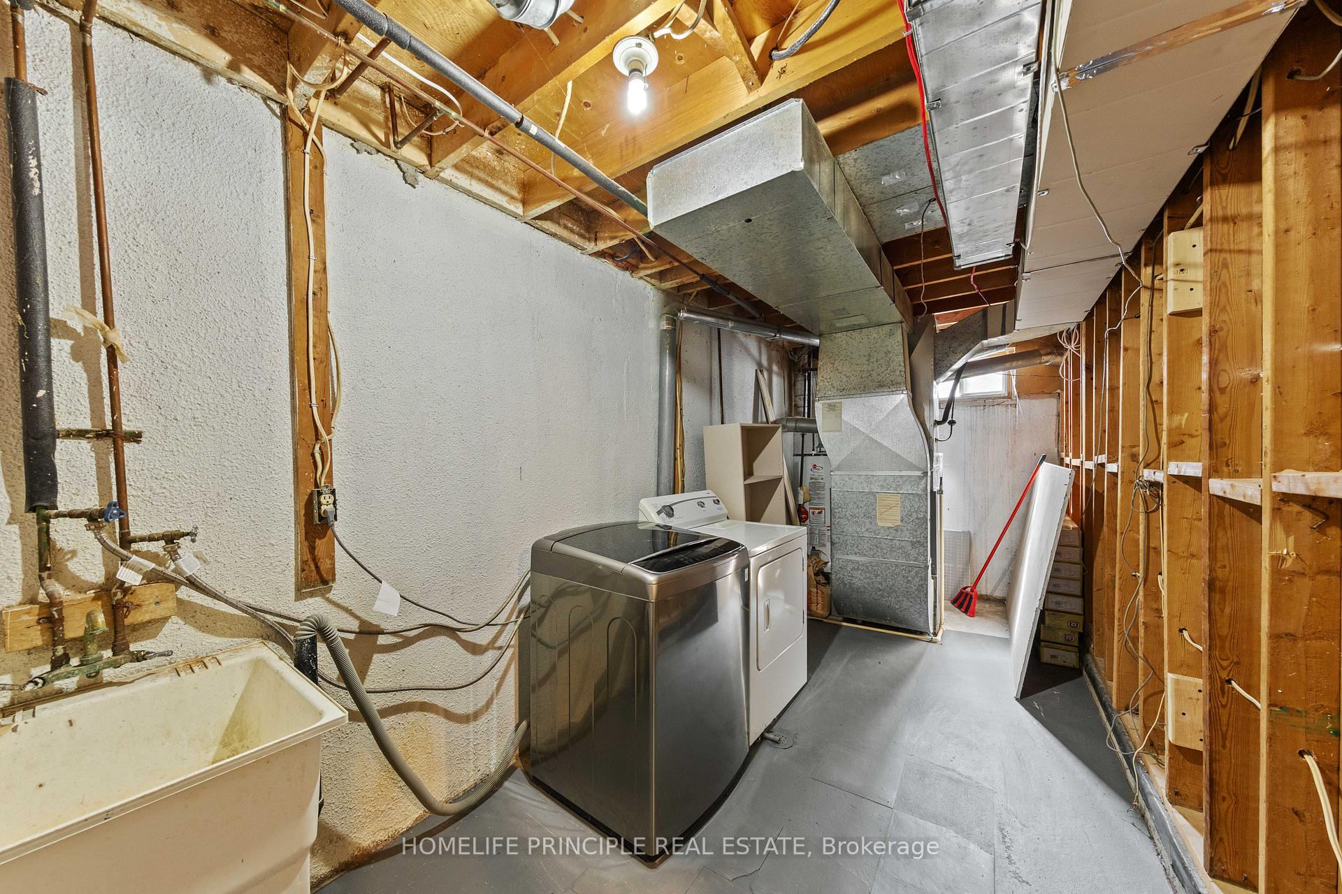 Photo 33 of Unit 16, 261 Rose Street, Barrie, Wellington — HOMEH