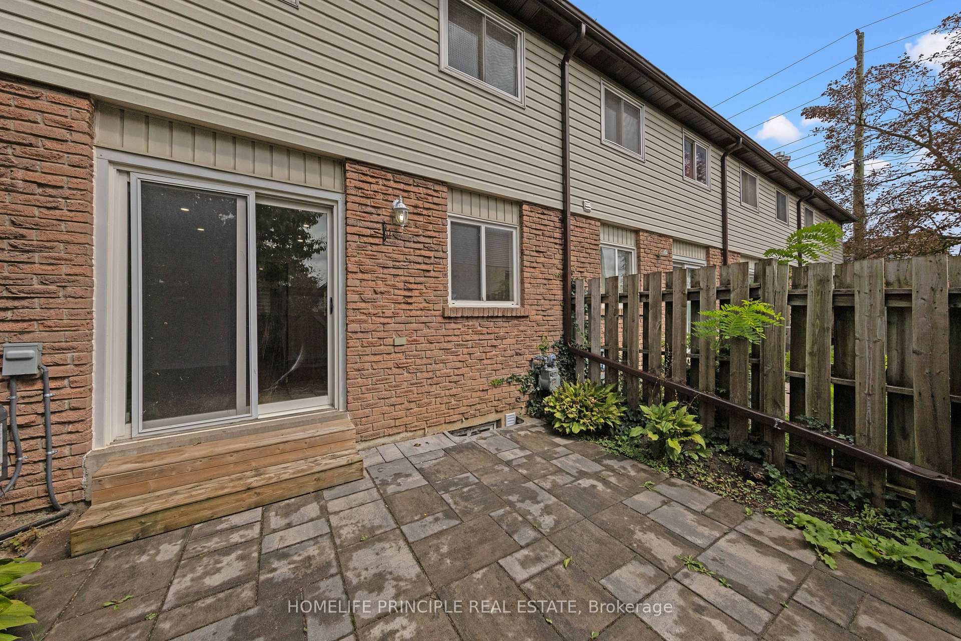 Photo 36 of Unit 16, 261 Rose Street, Barrie, Wellington — HOMEH