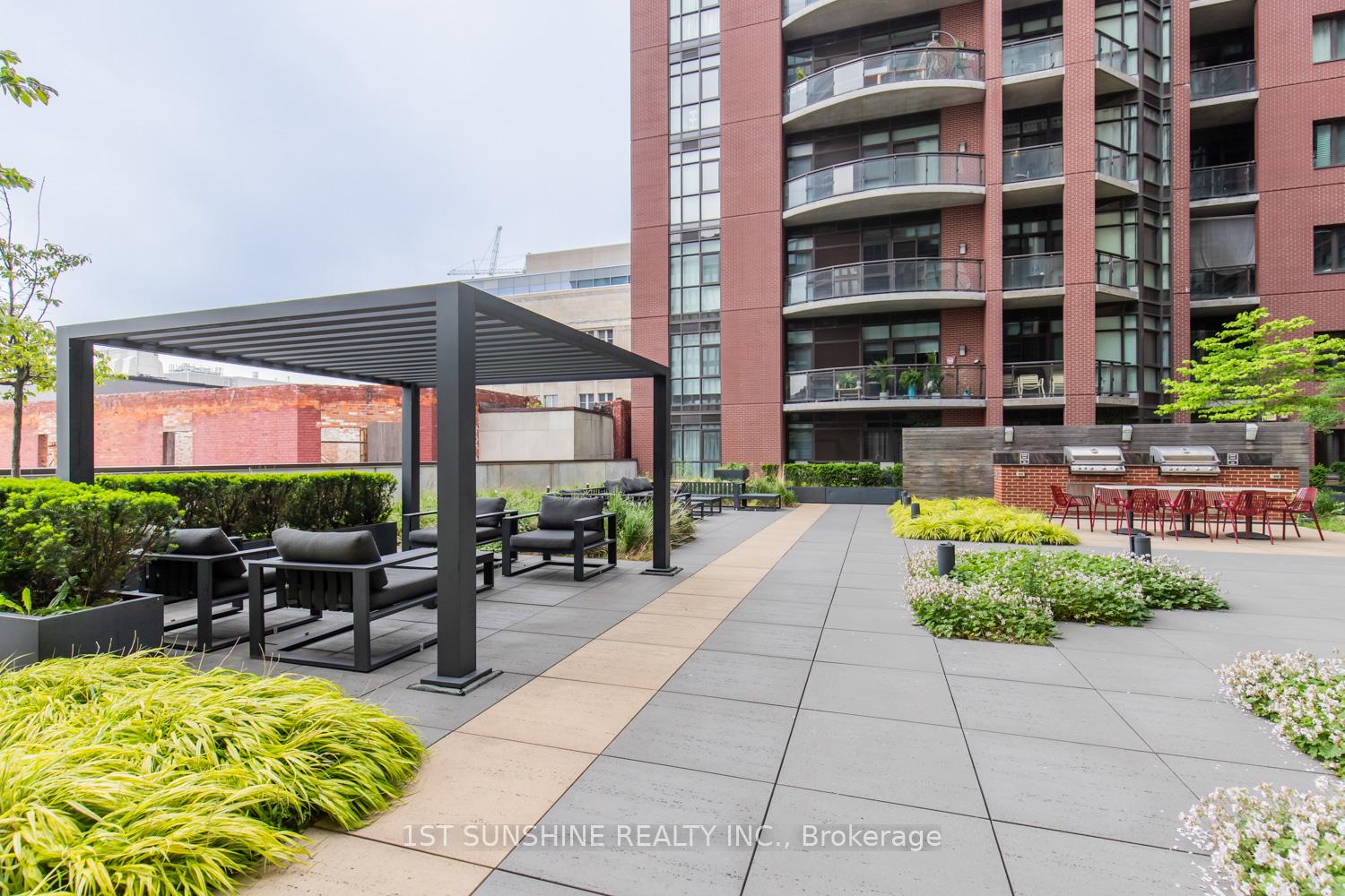 Photo 44 of Unit 505, 112 King Street E, Hamilton, Beasley — HOMEH